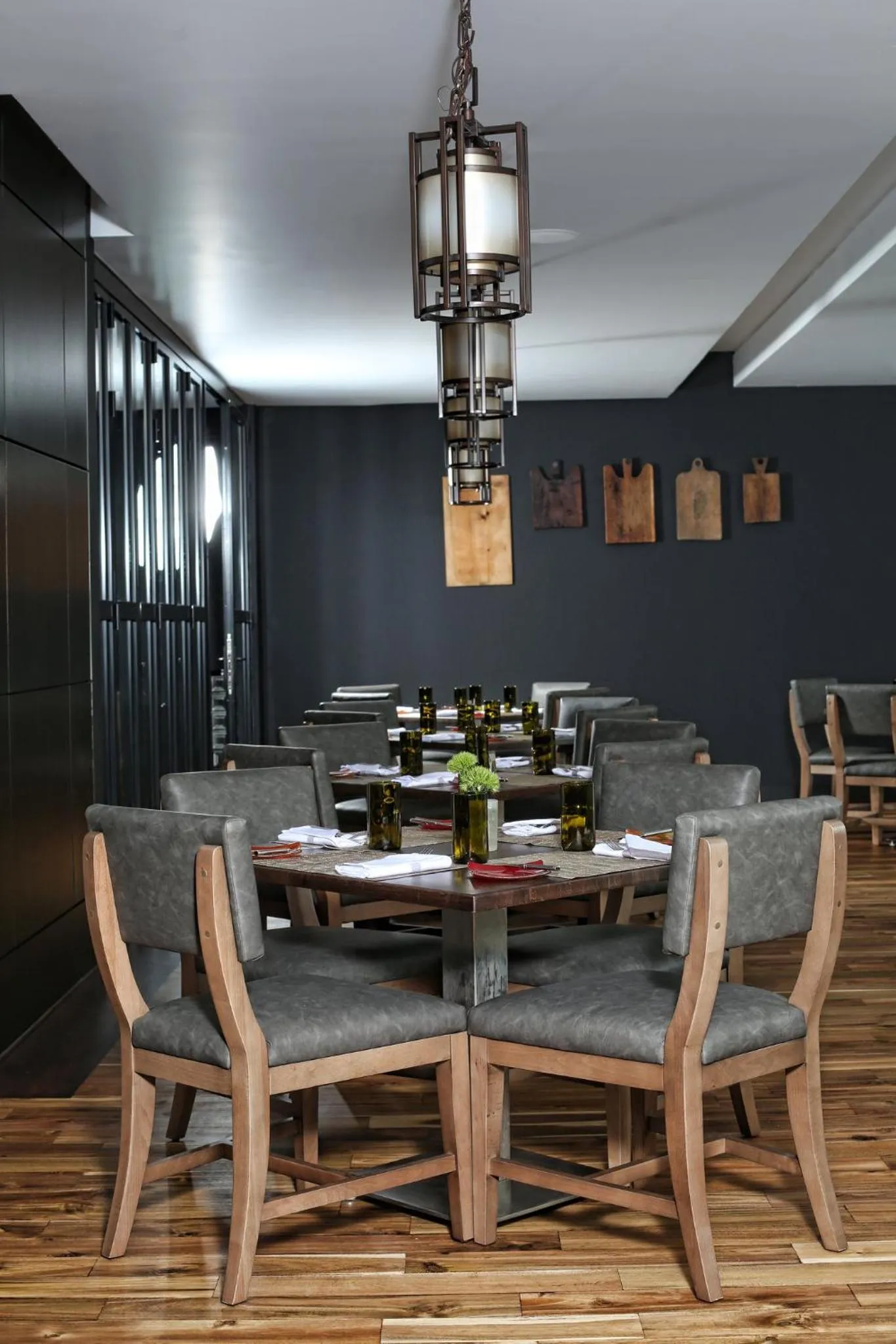 Lounge or bar in Loews Atlanta Hotel