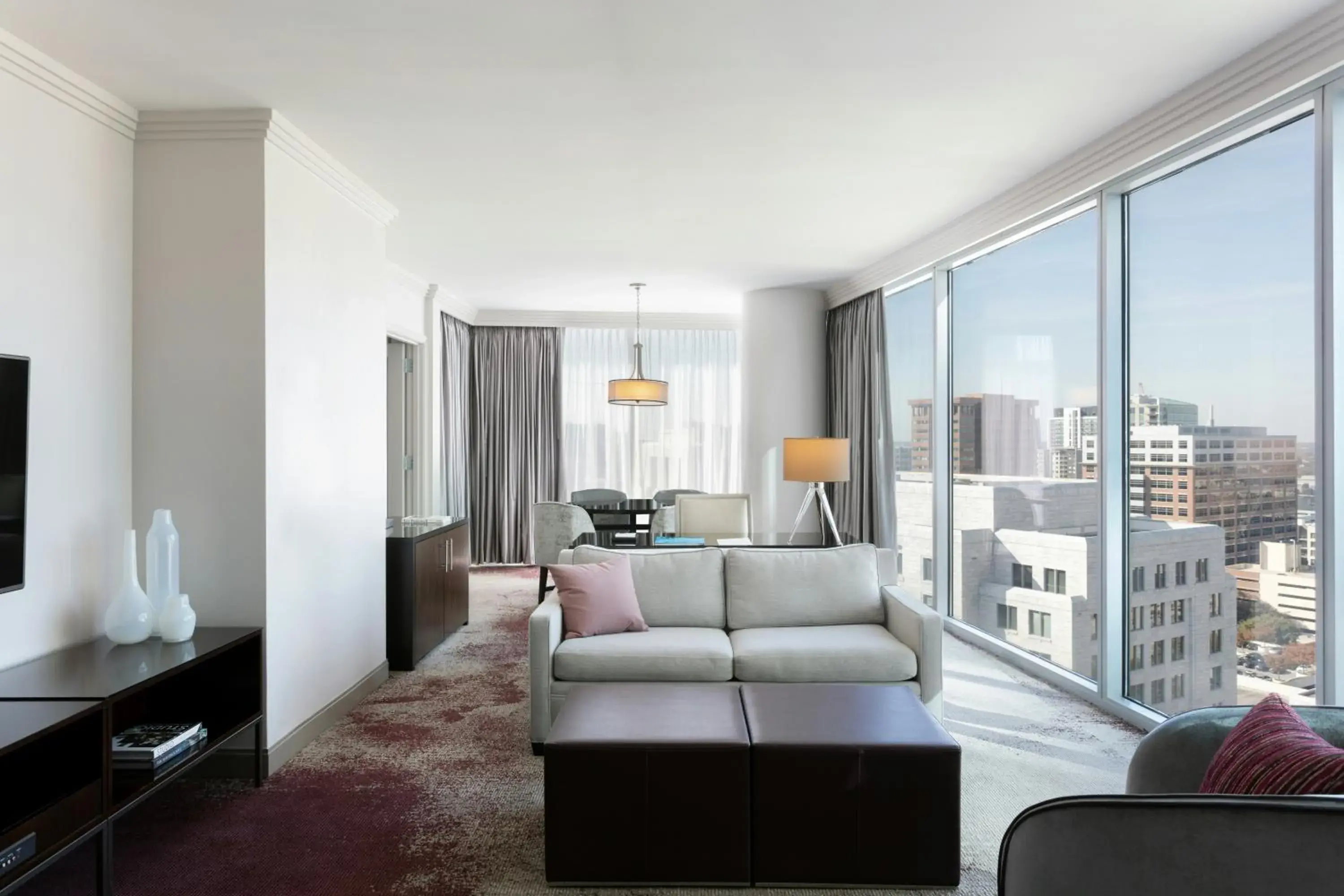 Living room in Loews Atlanta Hotel Living room in Loews Atlanta Hotel