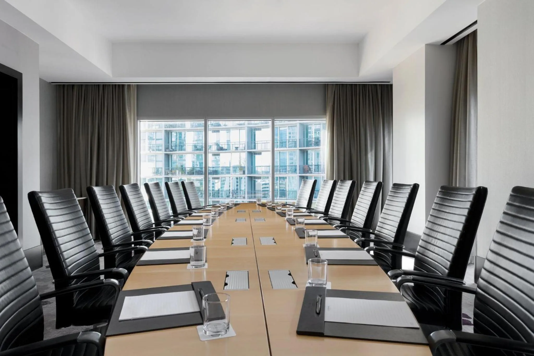 Meeting/conference room in Loews Atlanta Hotel