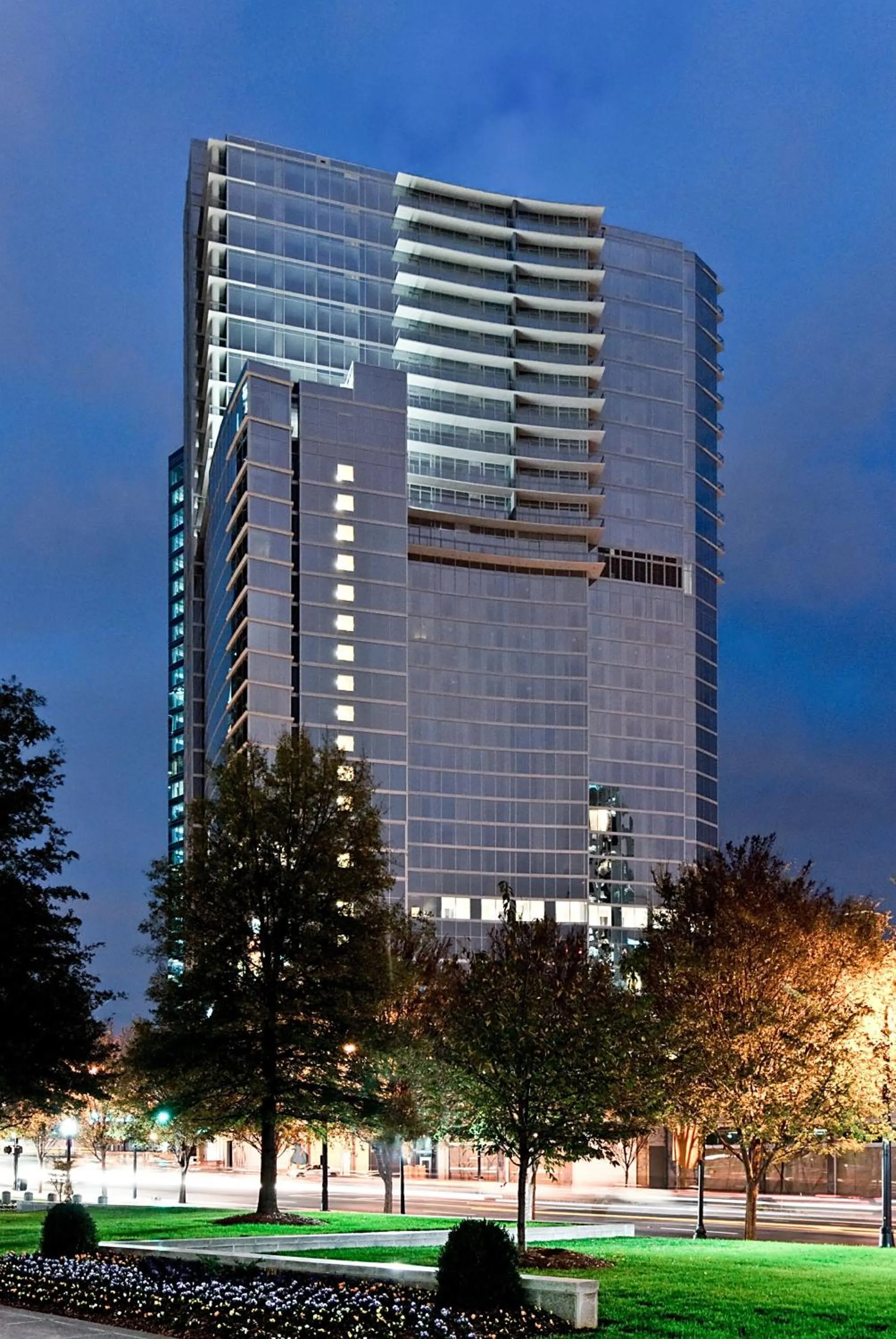 Property building in Loews Atlanta Hotel