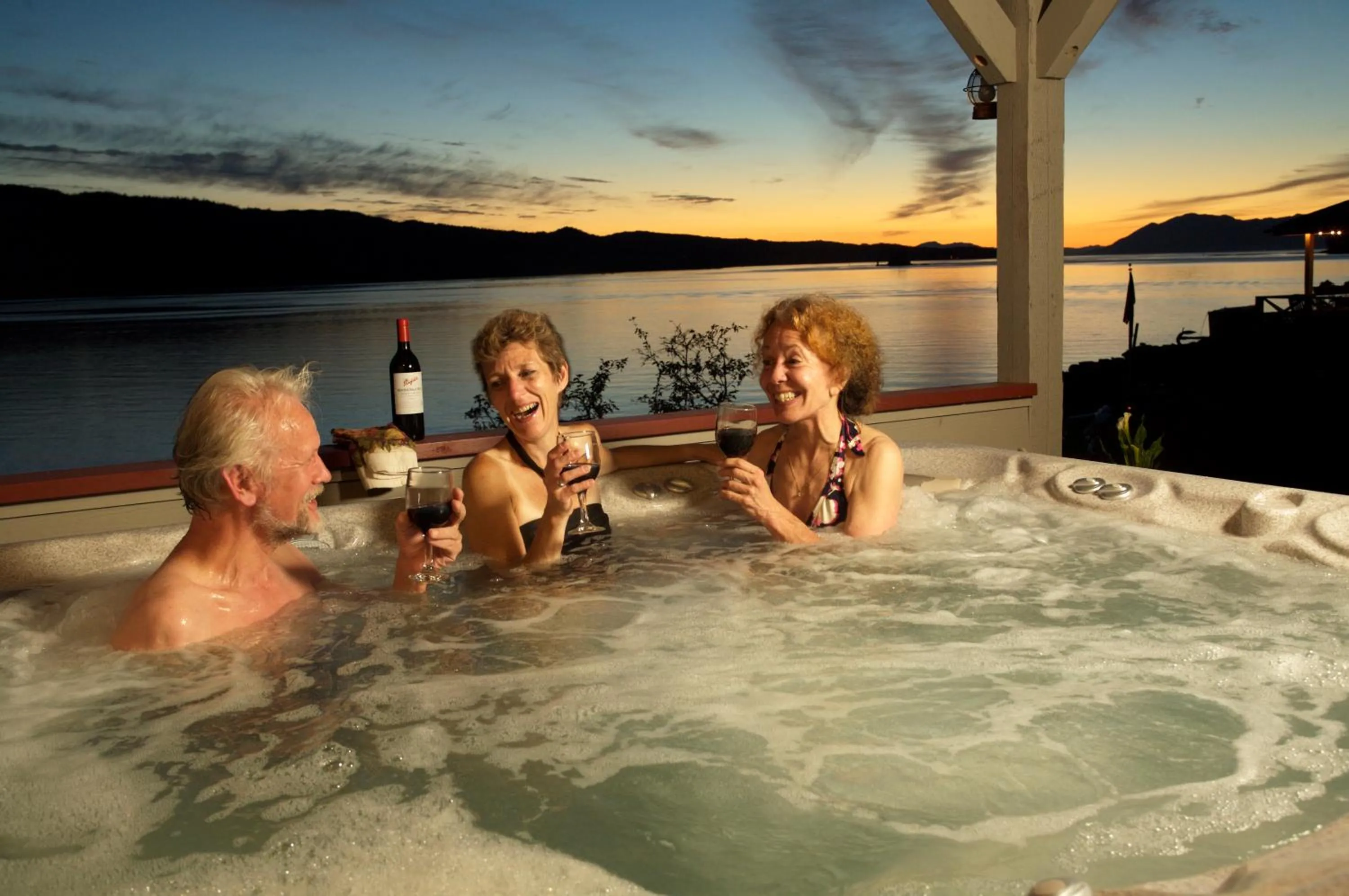 Hot Tub in Black Bear Inn