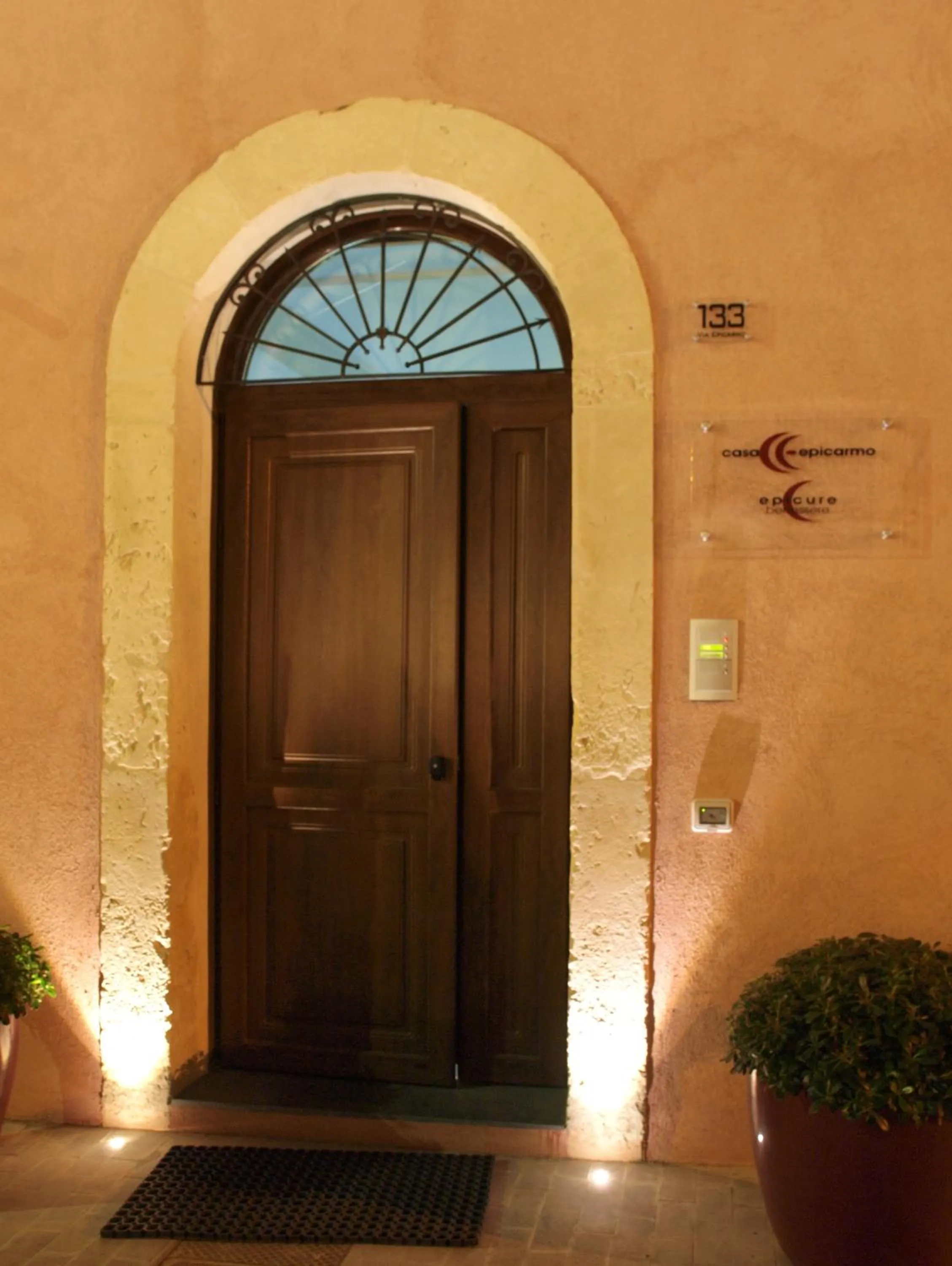 Facade/entrance in Casepicarmo Guest House