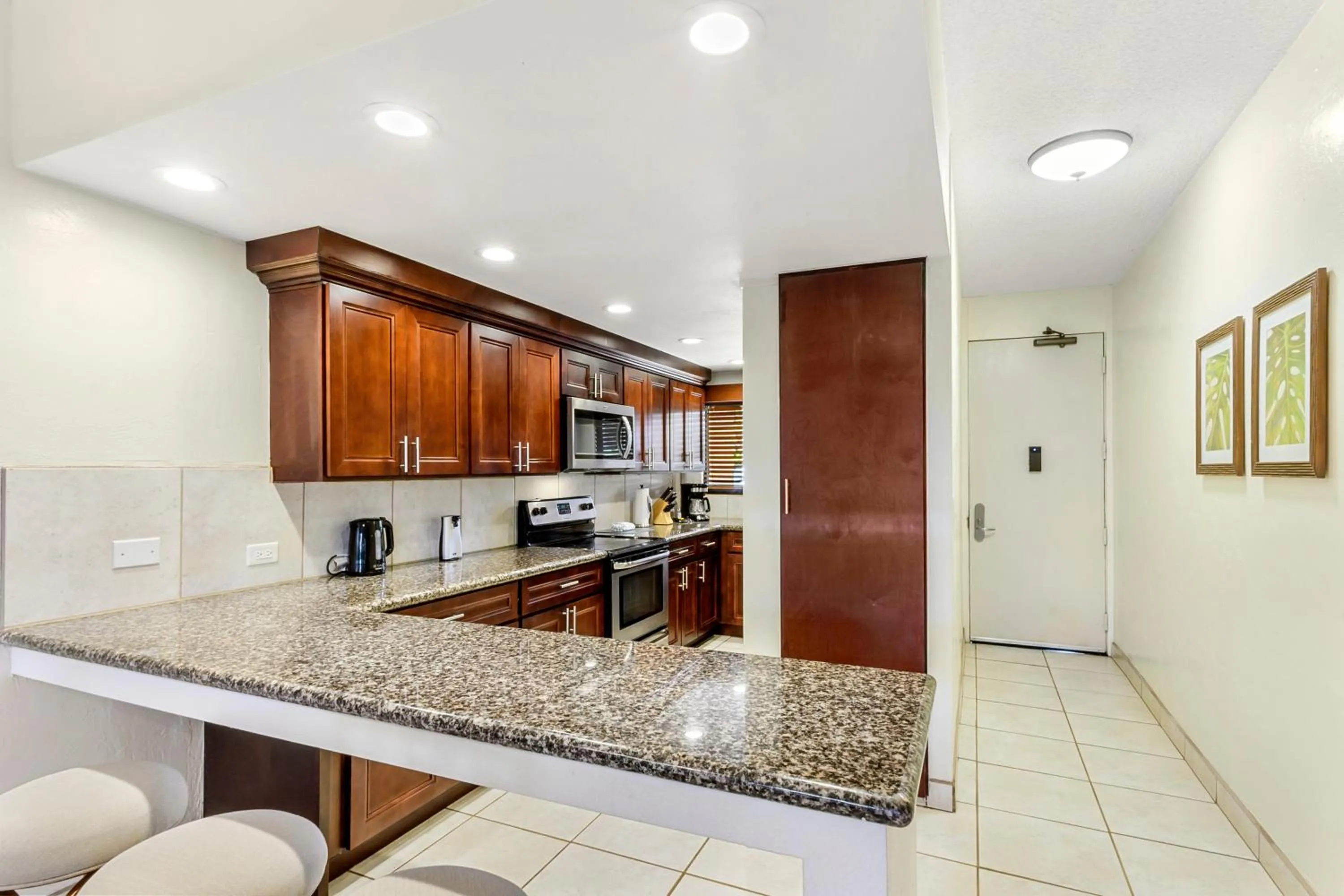 kitchen in Hono Koa Vacation Club