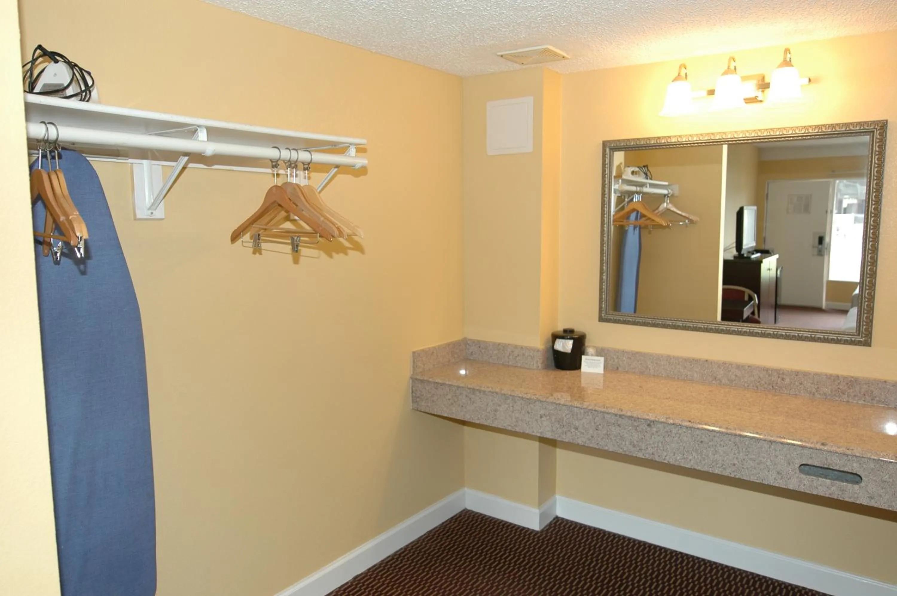Bathroom in Ambassadors Inn & Suites
