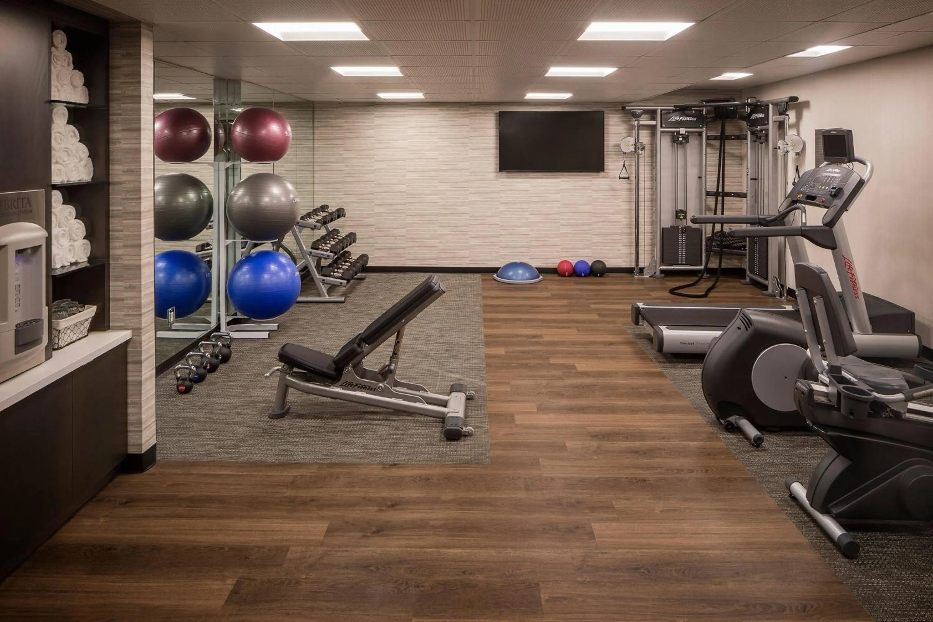 Fitness centre/facilities in Courtyard Cincinnati Airport South/Florence