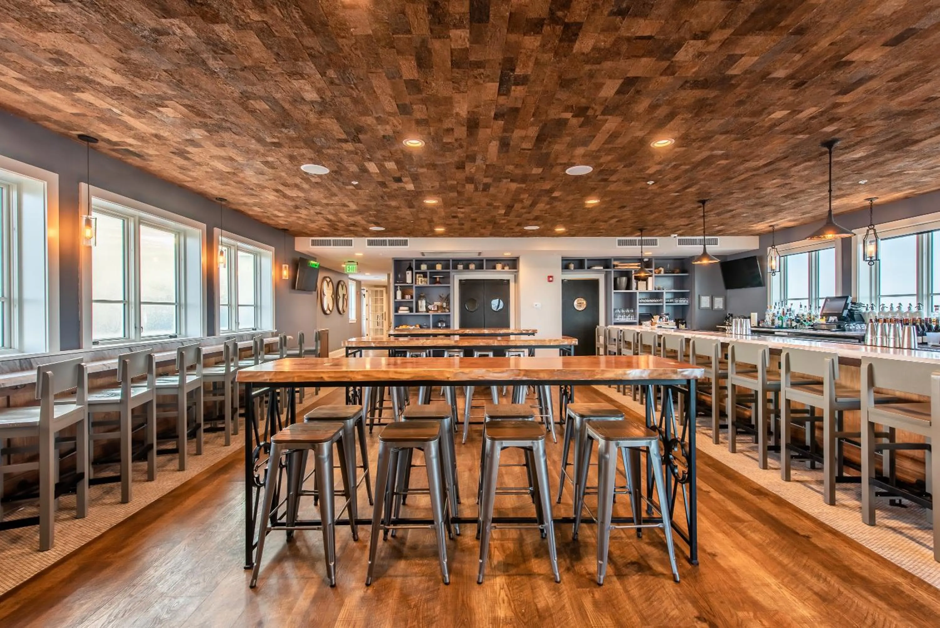 Restaurant/places to eat in The Restoration Hotel