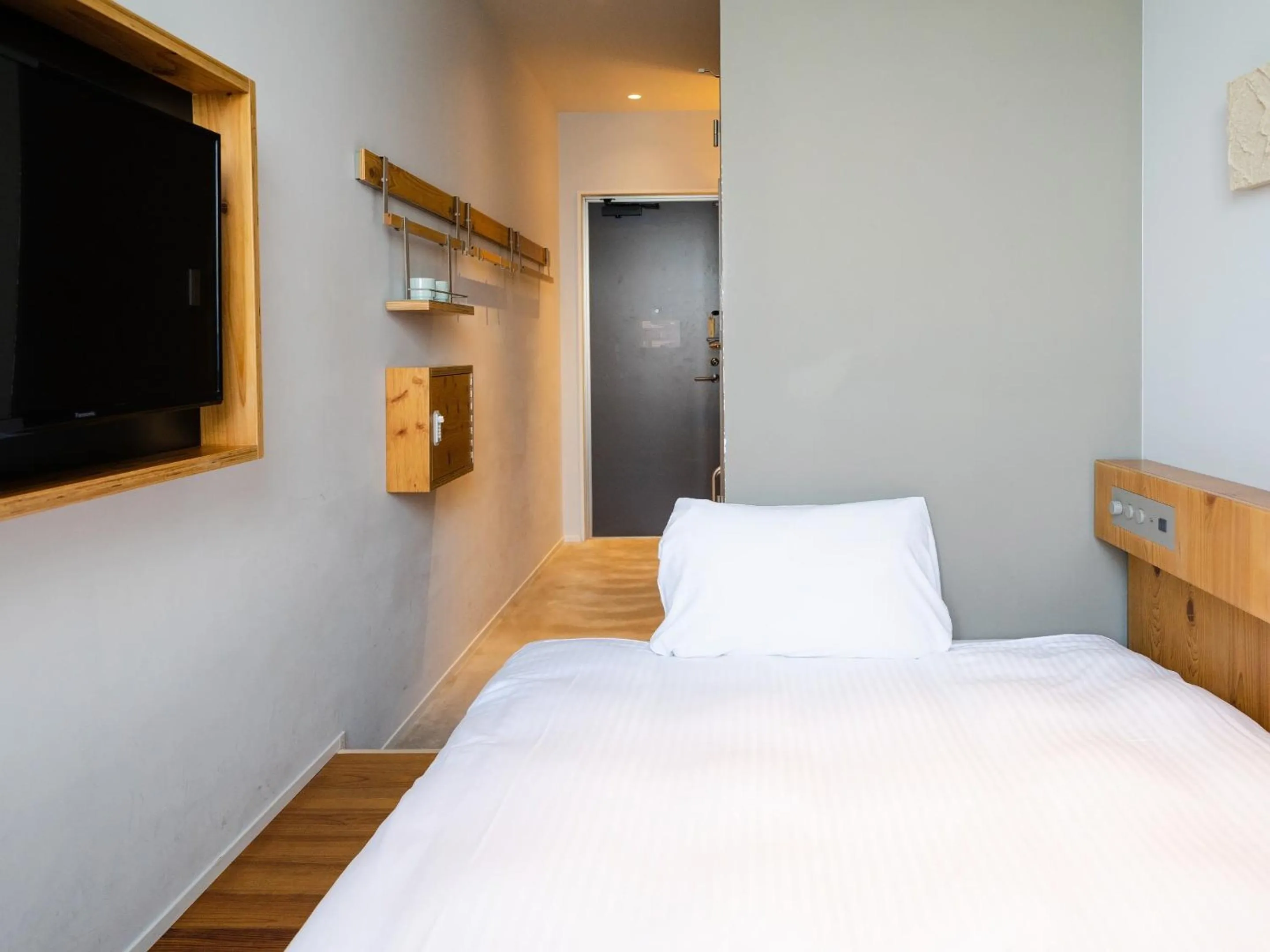 Photo of the whole room, Bed in Hotel Locus