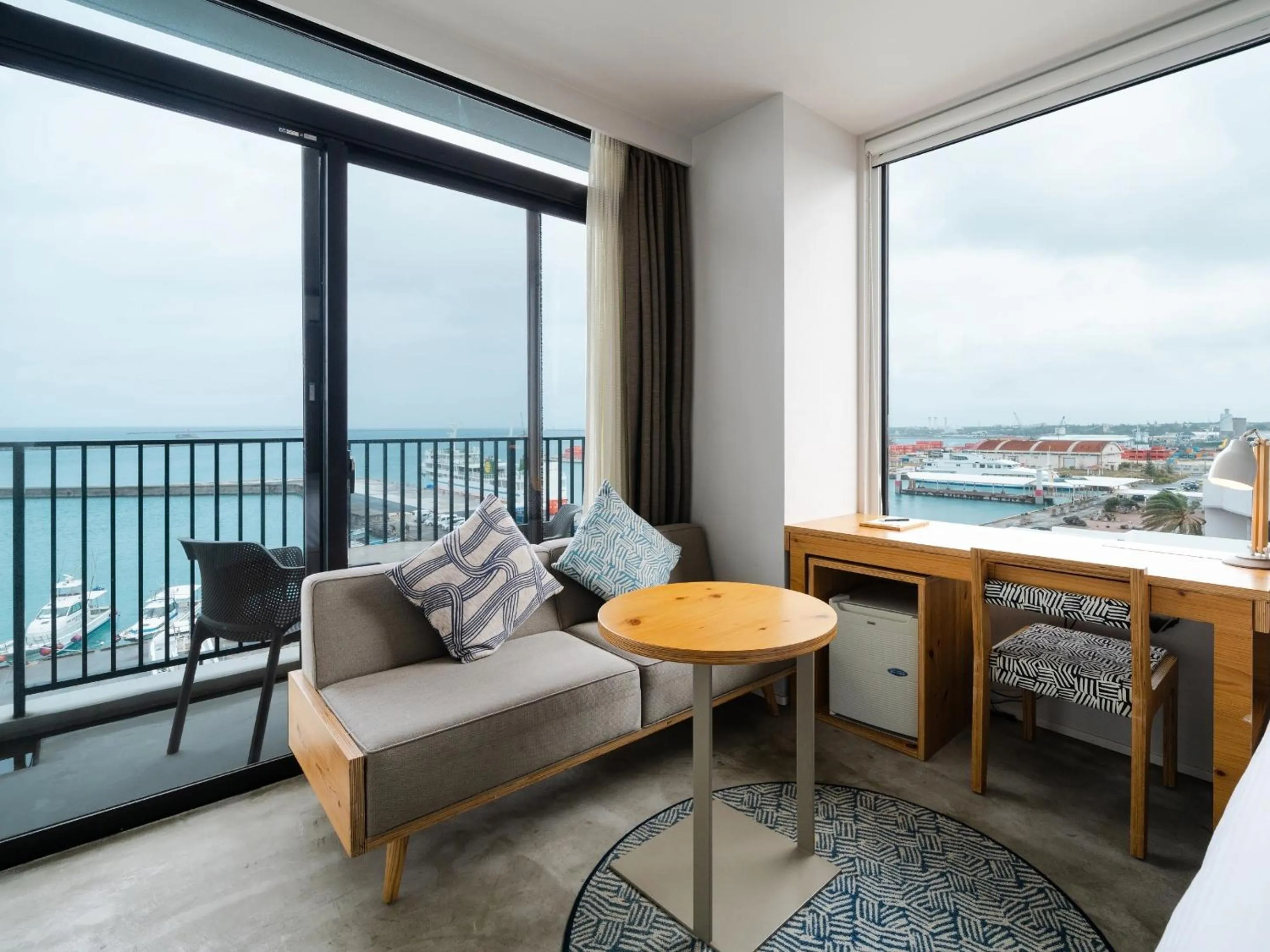 Photo of the whole room in Hotel Locus