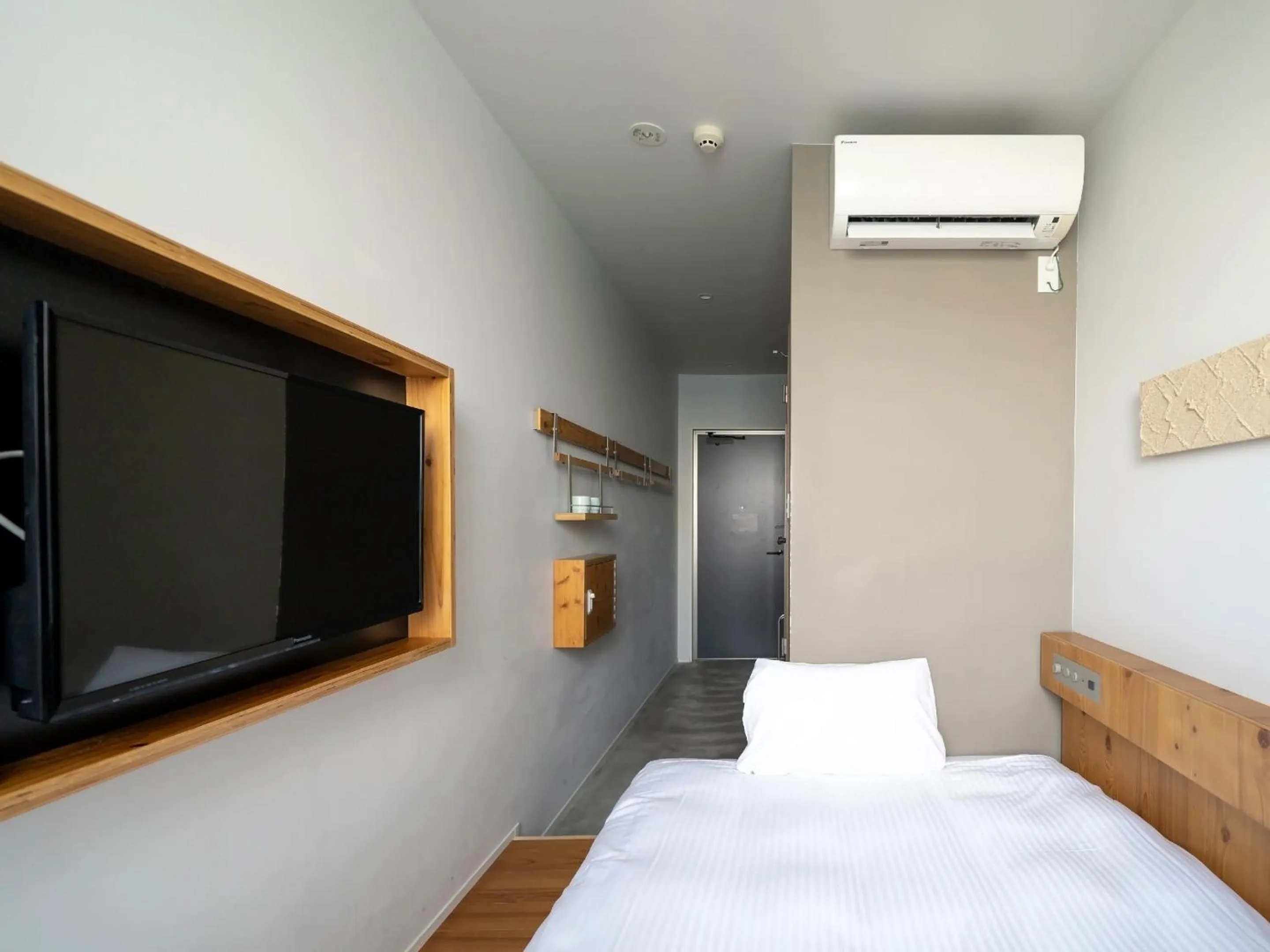 Photo of the whole room, Bed in Hotel Locus