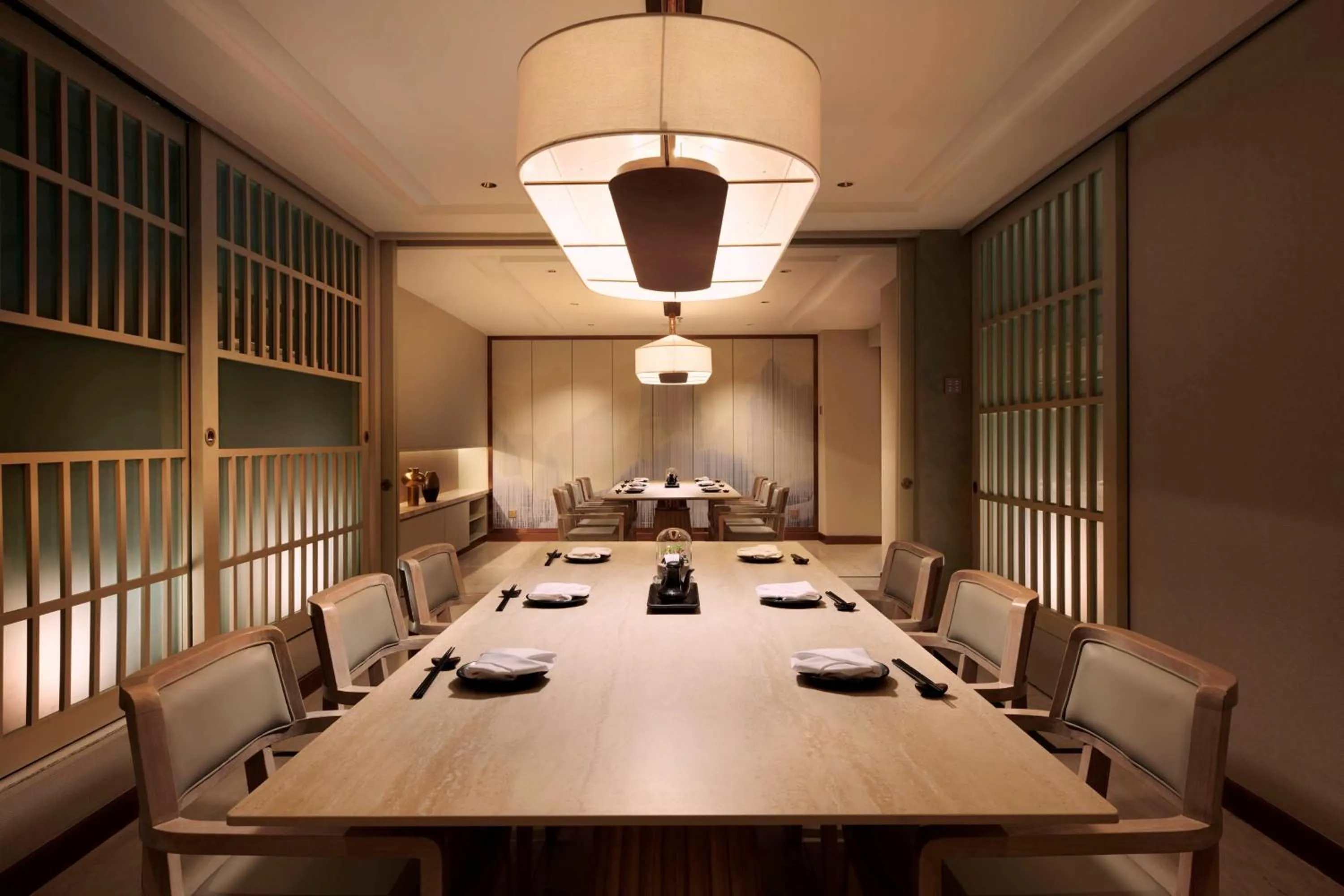 Restaurant/places to eat in Hilton Petaling Jaya