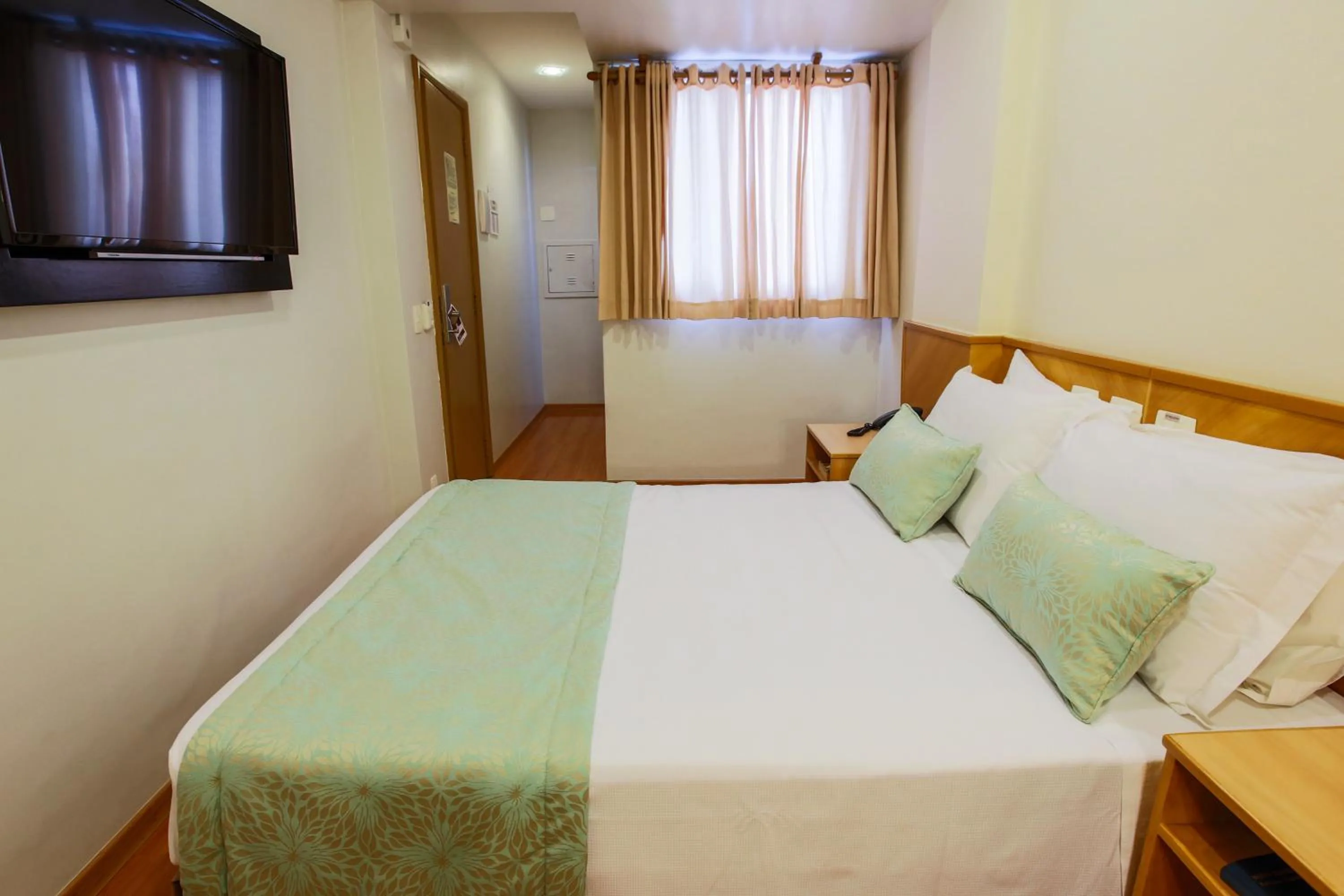 Bedroom, Bed in Scorial Rio Hotel