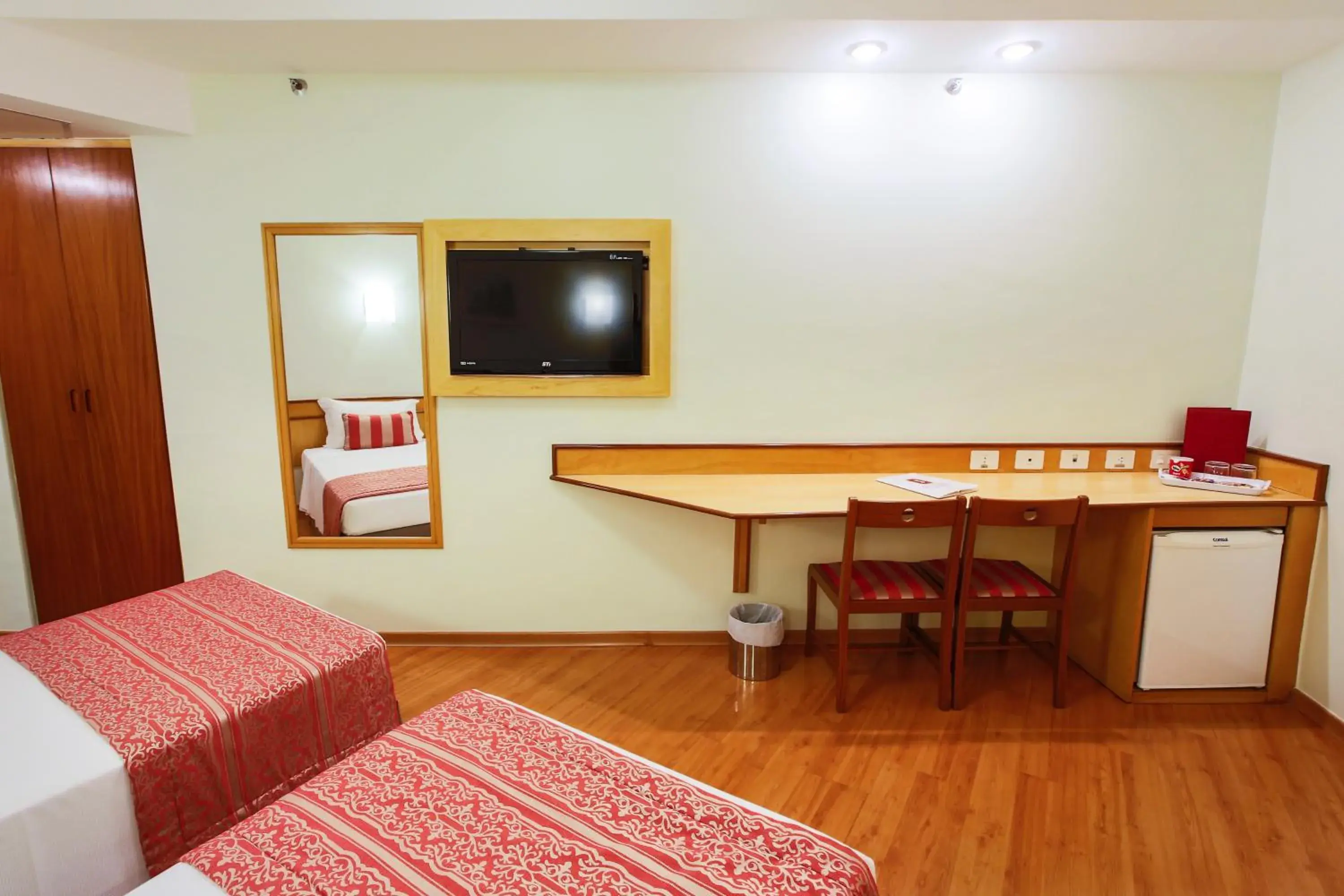 Bedroom, Bed in Scorial Rio Hotel Bedroom, Bed in Scorial Rio Hotel