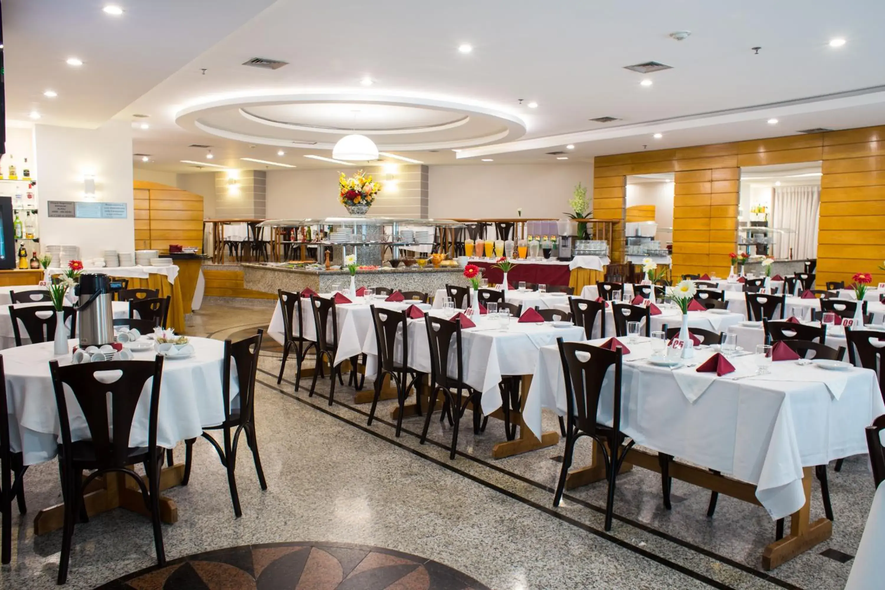 Restaurant/places to eat in Scorial Rio Hotel Restaurant/places to eat in Scorial Rio Hotel