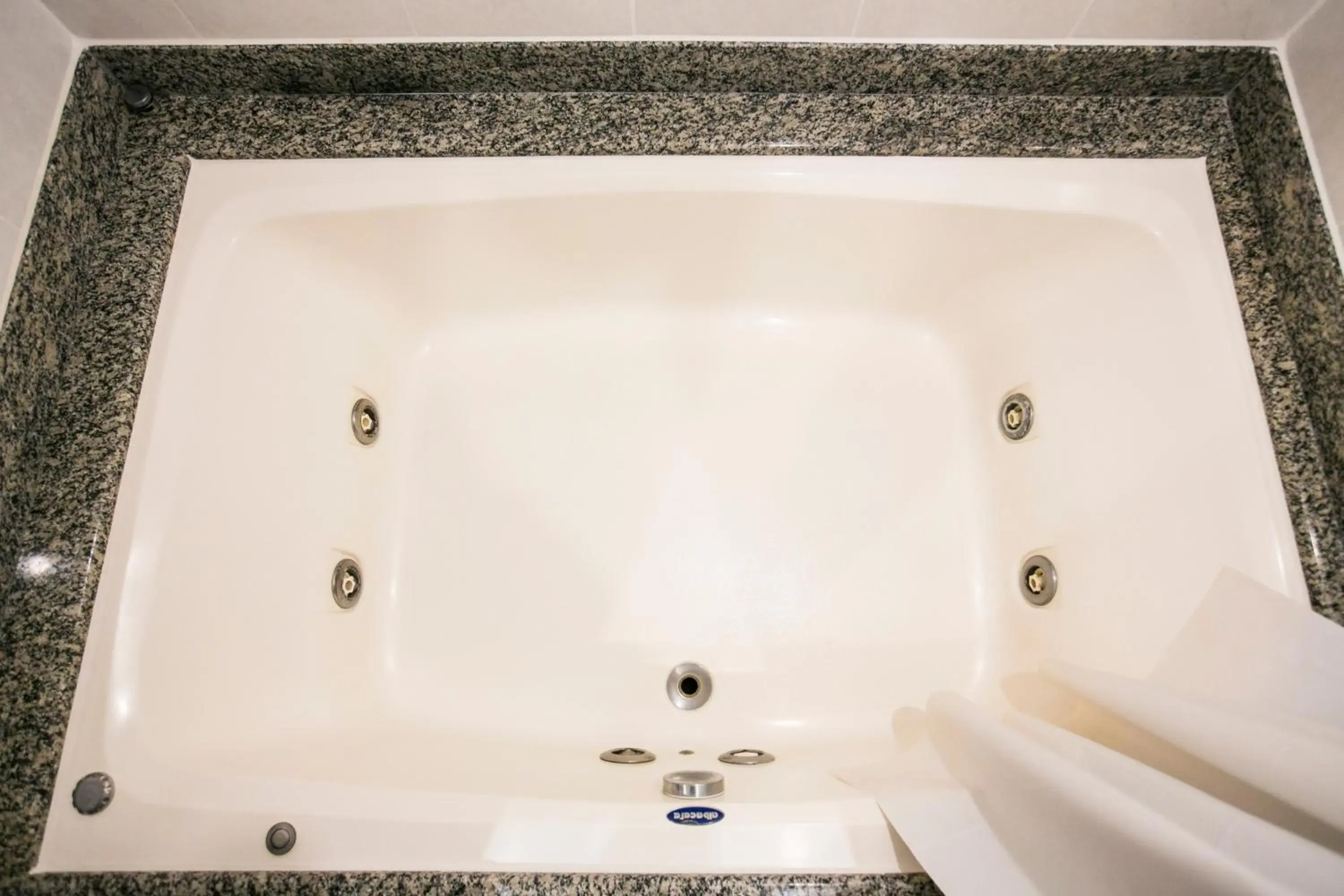 Deluxe Triple Room (1 Double + 1 Single Bed) in Scorial Rio Hotel Deluxe Triple Room (1 Double + 1 Single Bed) in Scorial Rio Hotel