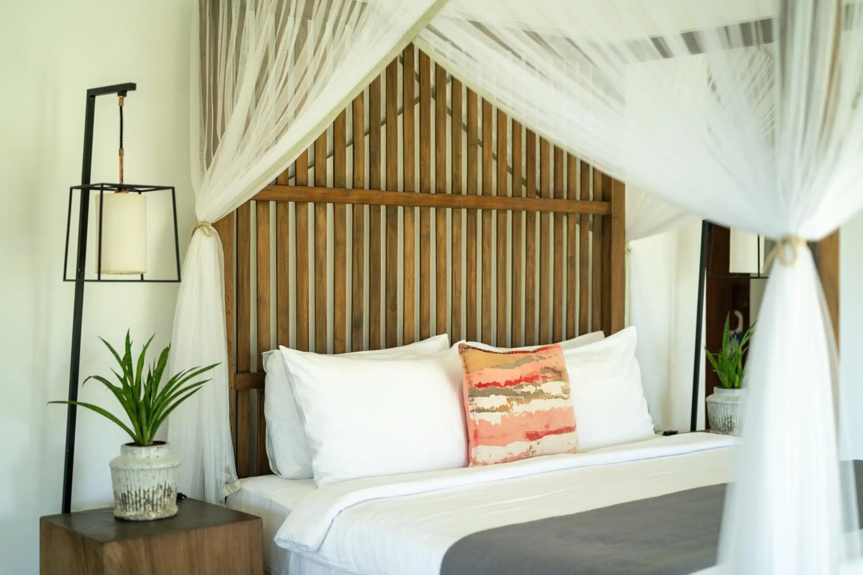 Bed in Kumu Beach Bed in Kumu Beach