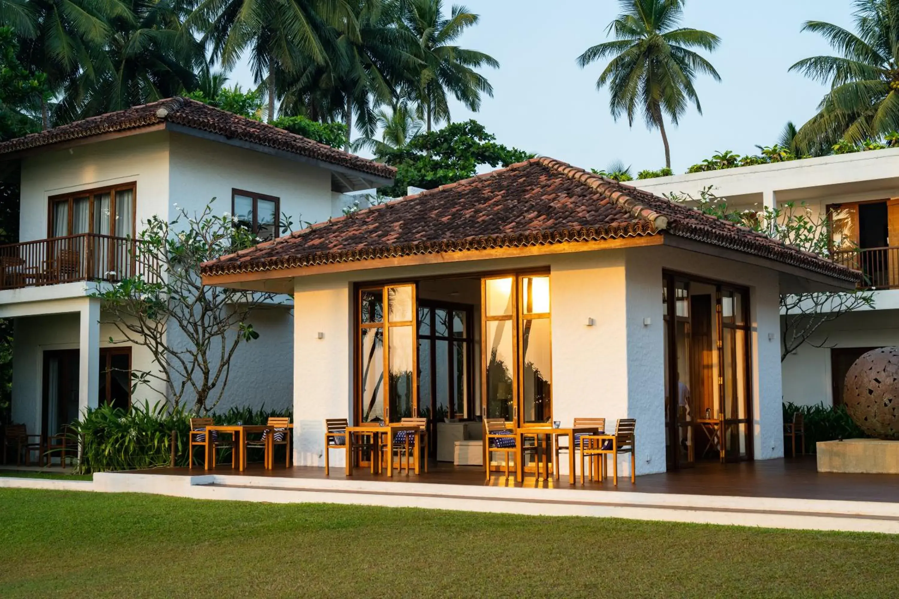 Property building in Kumu Beach Property building in Kumu Beach