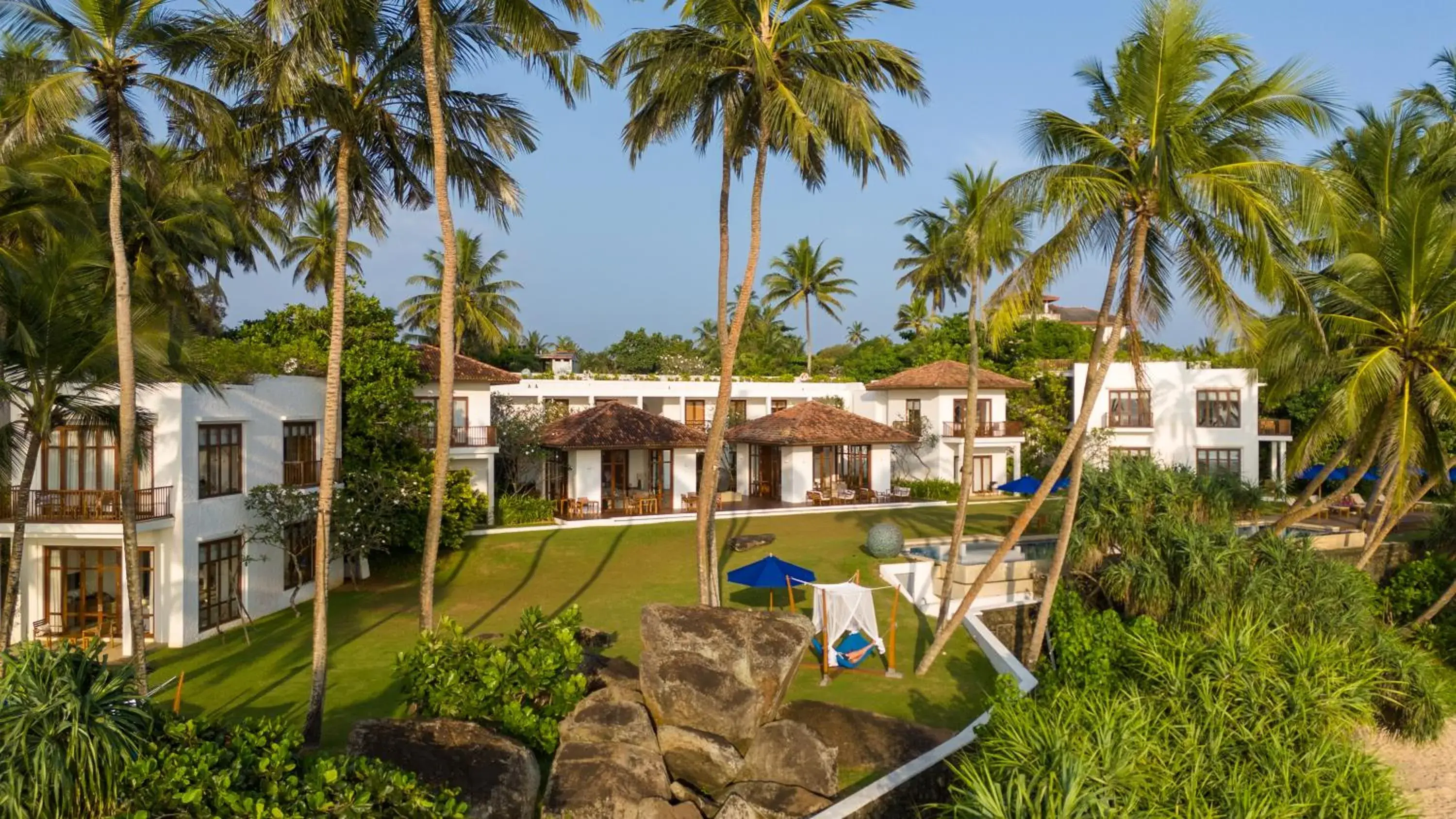 Property building in Kumu Beach Property building in Kumu Beach