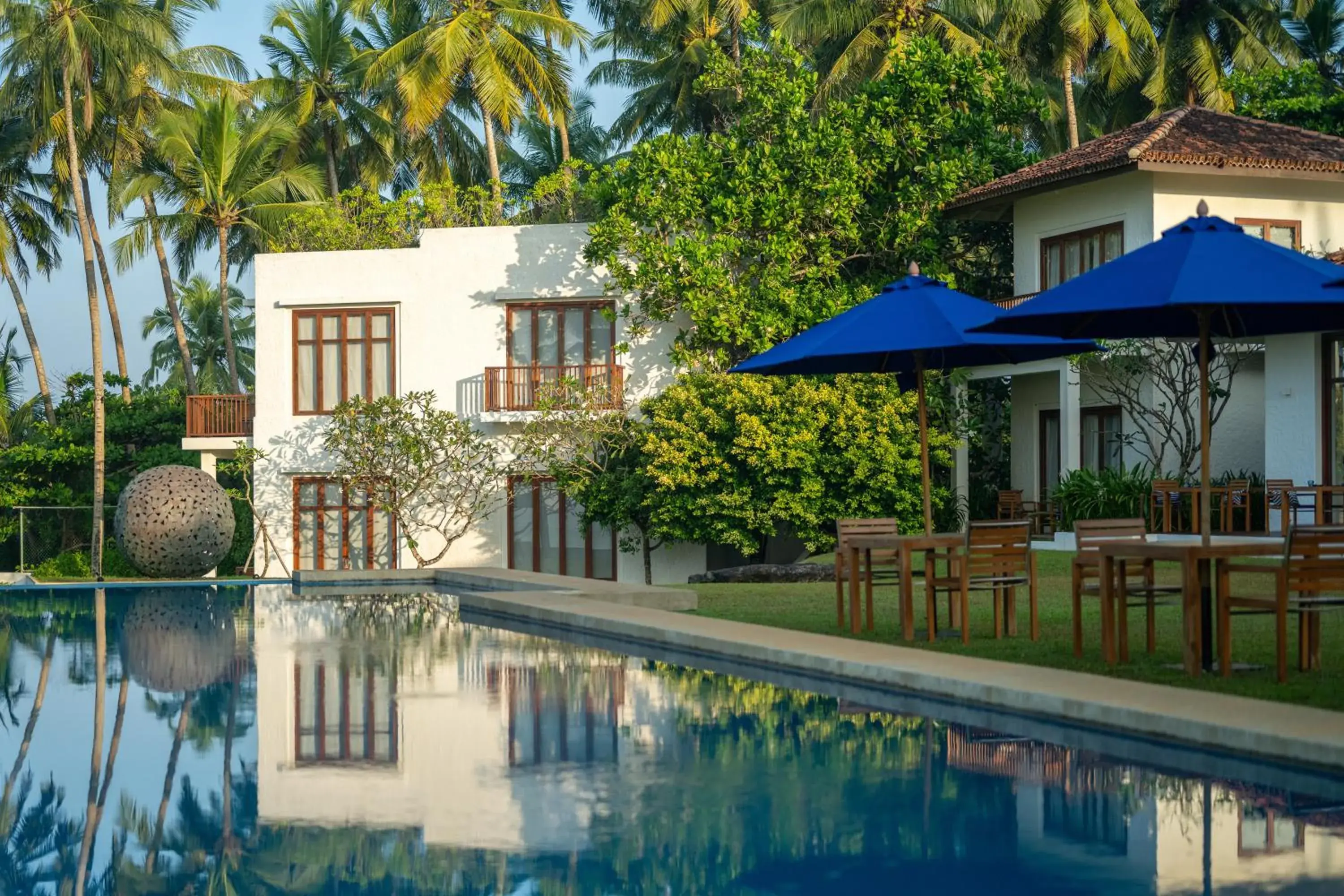 Property building in Kumu Beach Property building in Kumu Beach