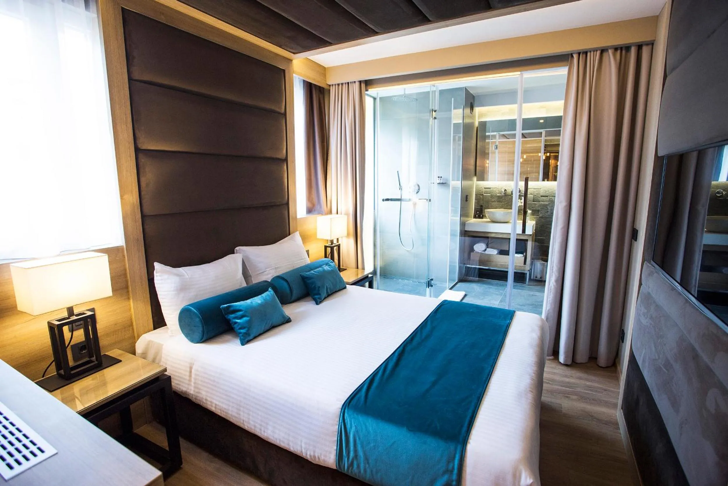 Deluxe Double Room in Eden Luxury Suites Terazije