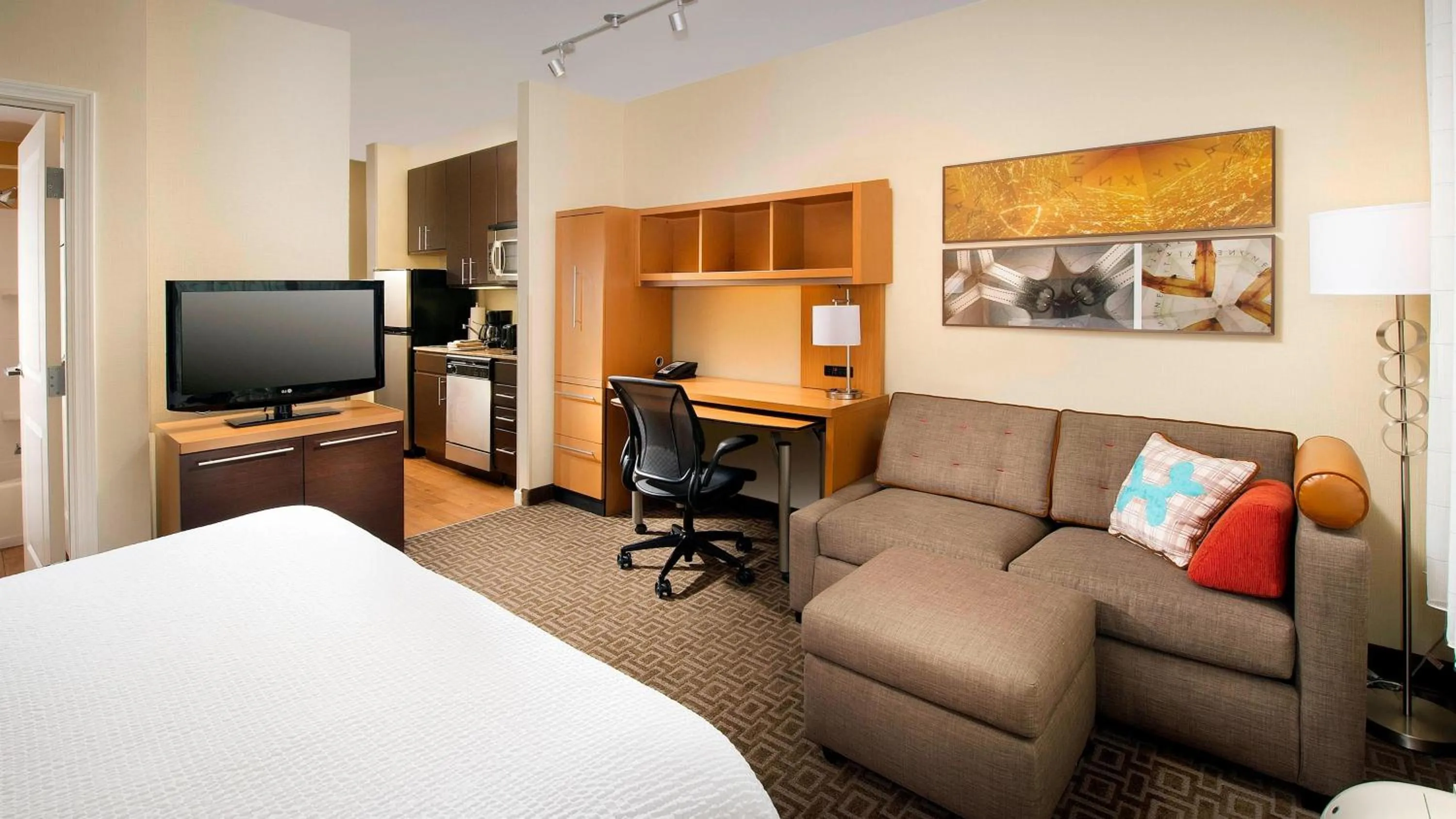Bedroom, Bed in TownePlace Suites by Marriott Lexington Park Patuxent River Naval Air Station