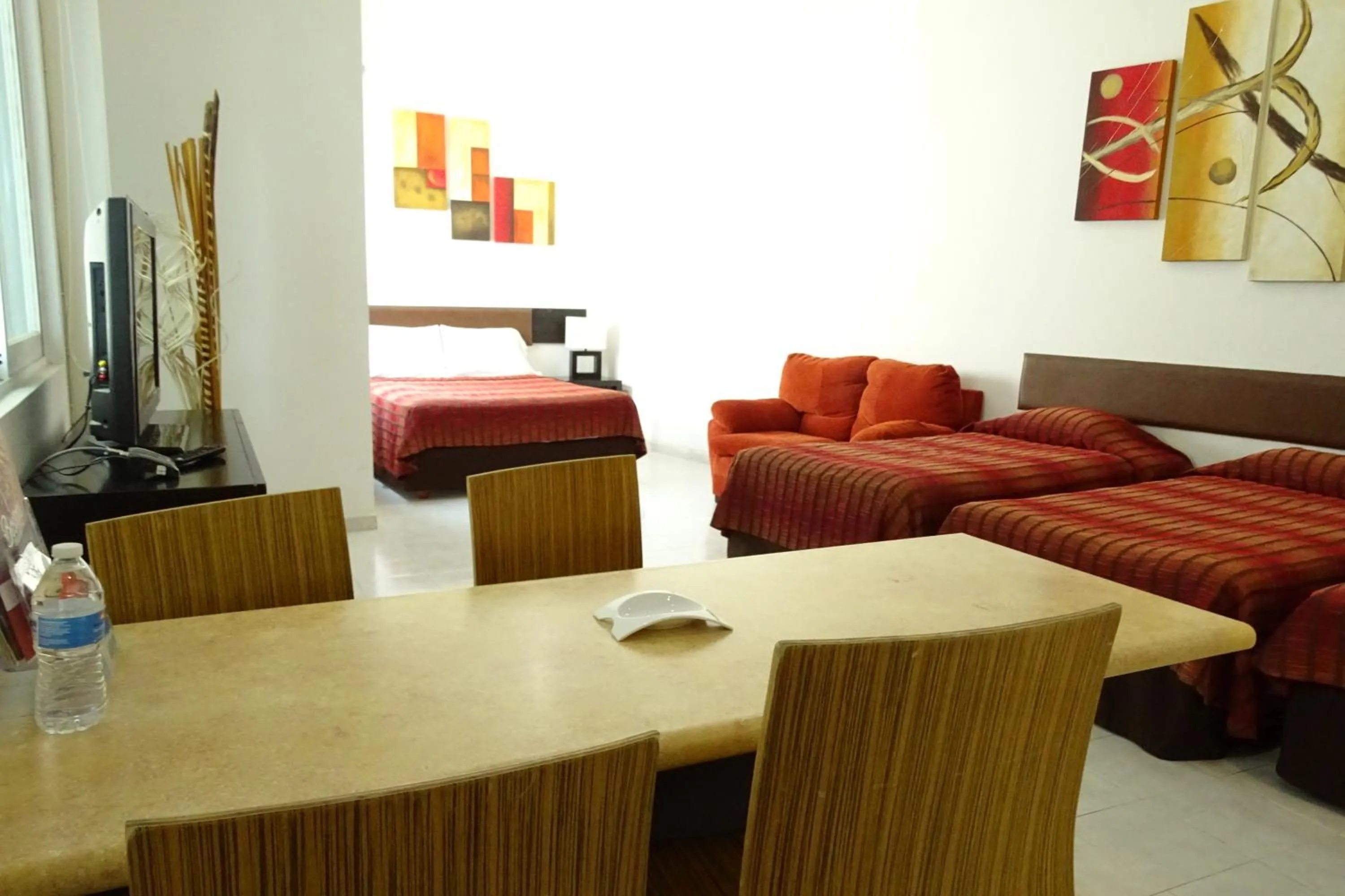 Breakfast in Aparthotel Siete 32