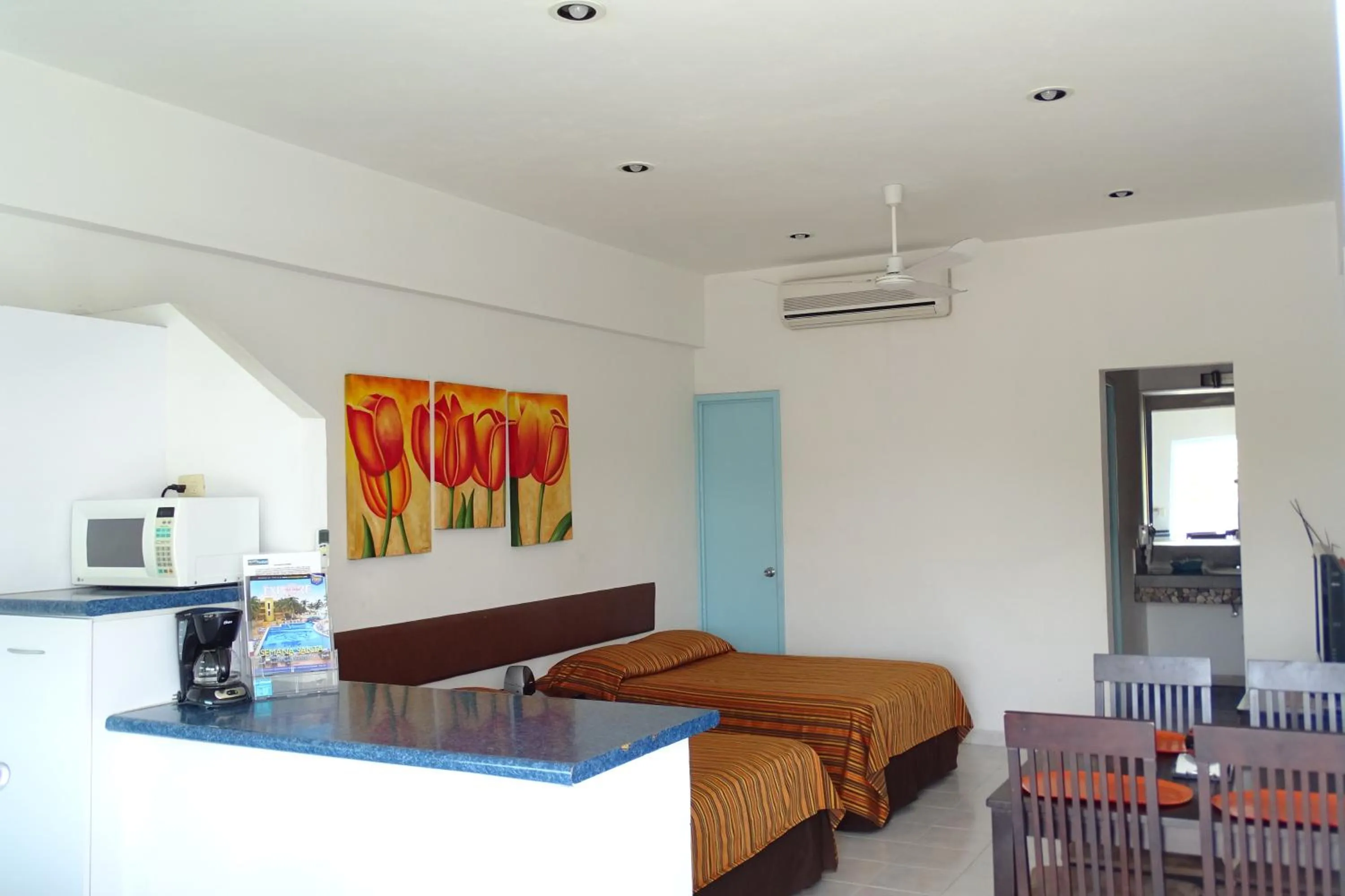 Breakfast in Aparthotel Siete 32