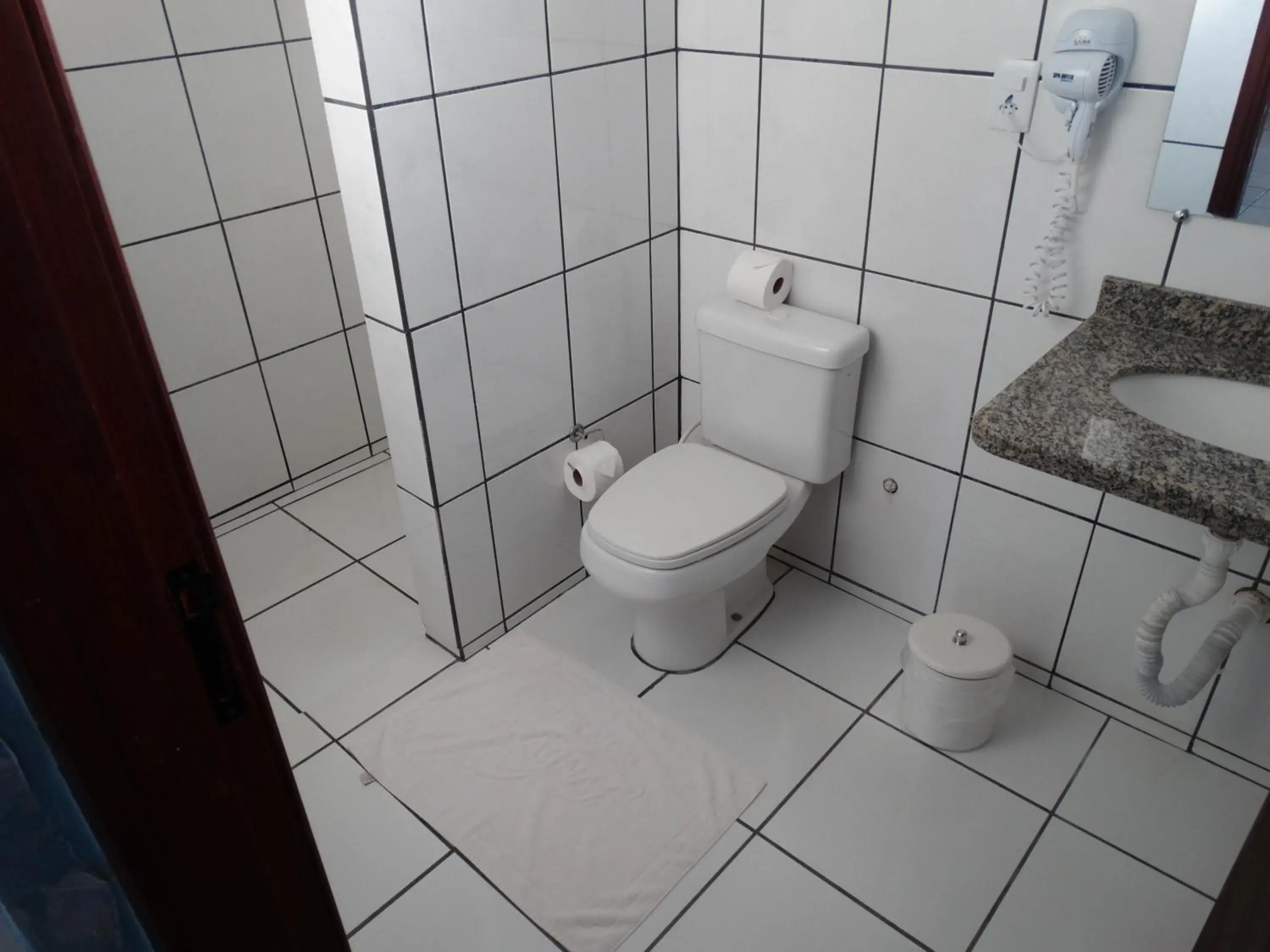 Bathroom in Hotel Pousada Arauna Bathroom in Hotel Pousada Arauna