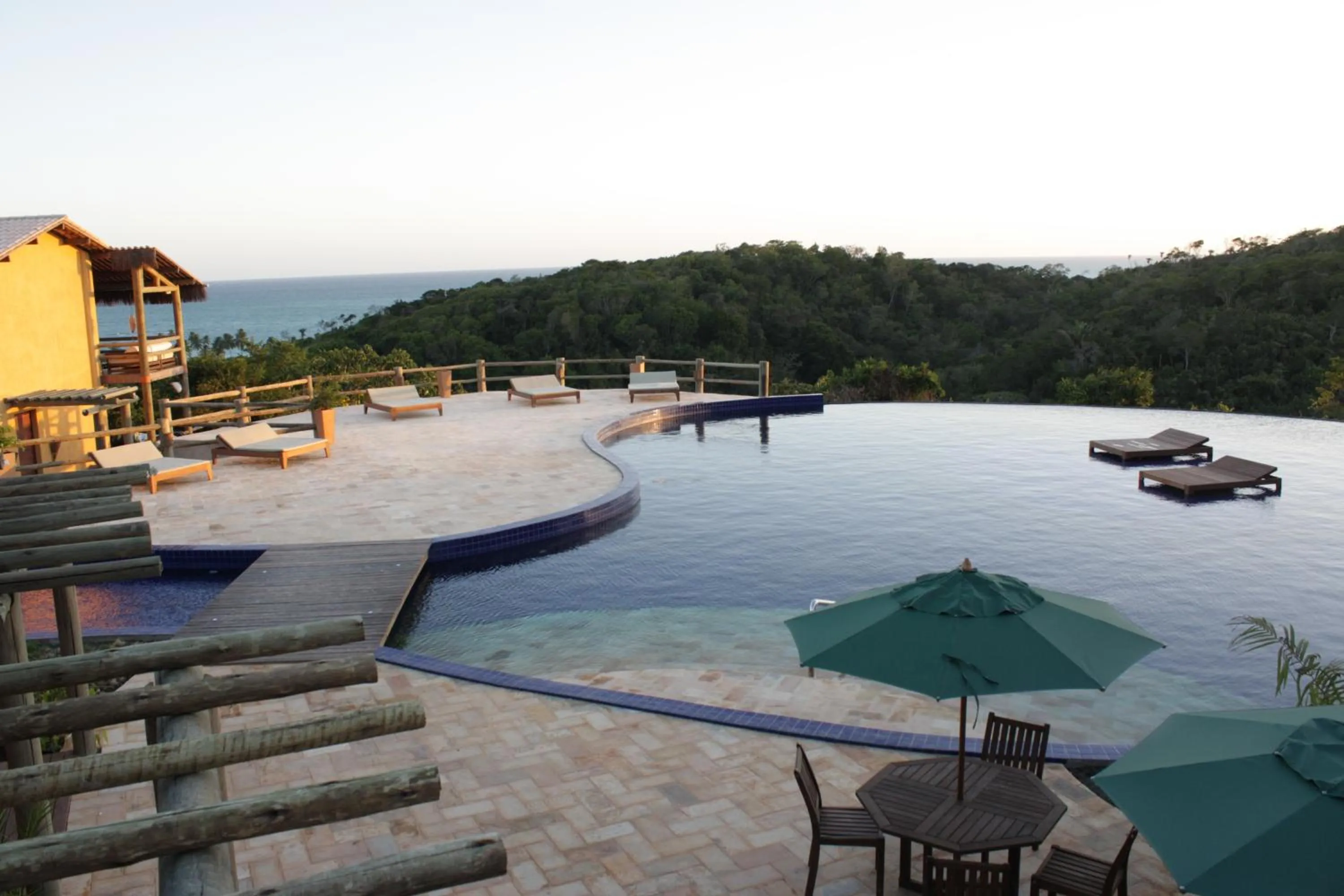 Swimming pool in Villas Supreme Hotel