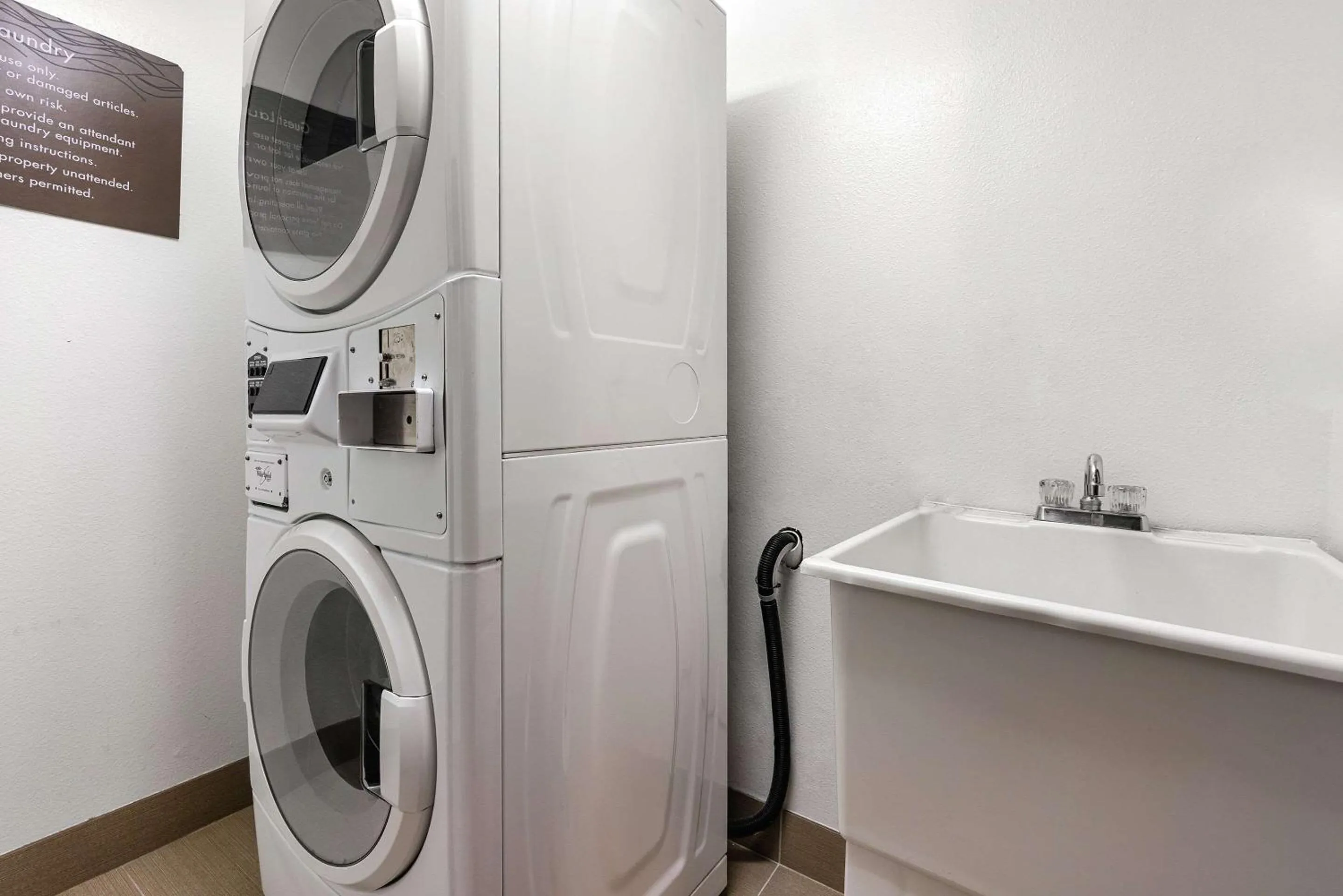 Other in Comfort Inn & Suites Vancouver Downtown City Center