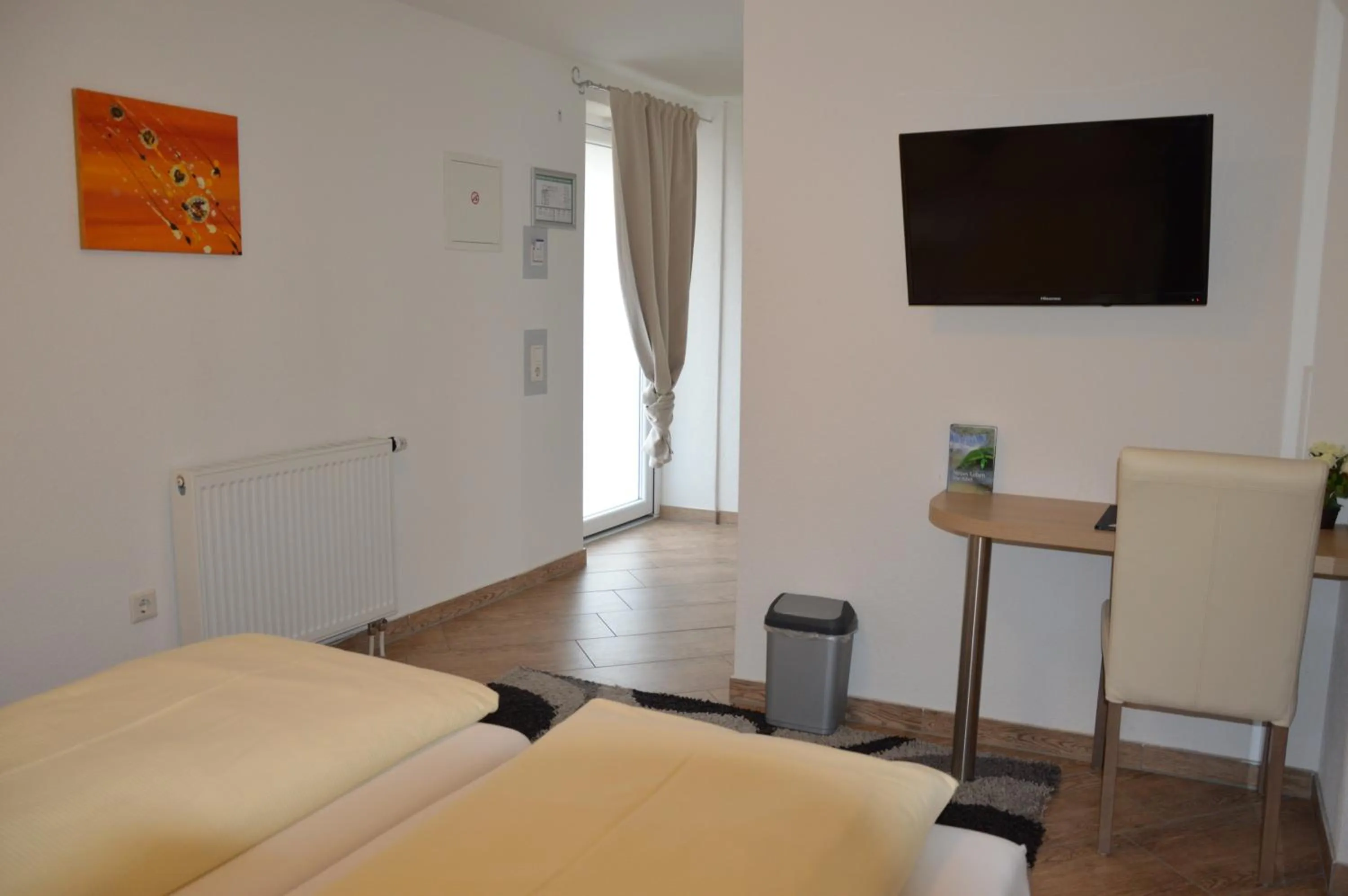 TV and multimedia, Bed in Hotel Mezzero