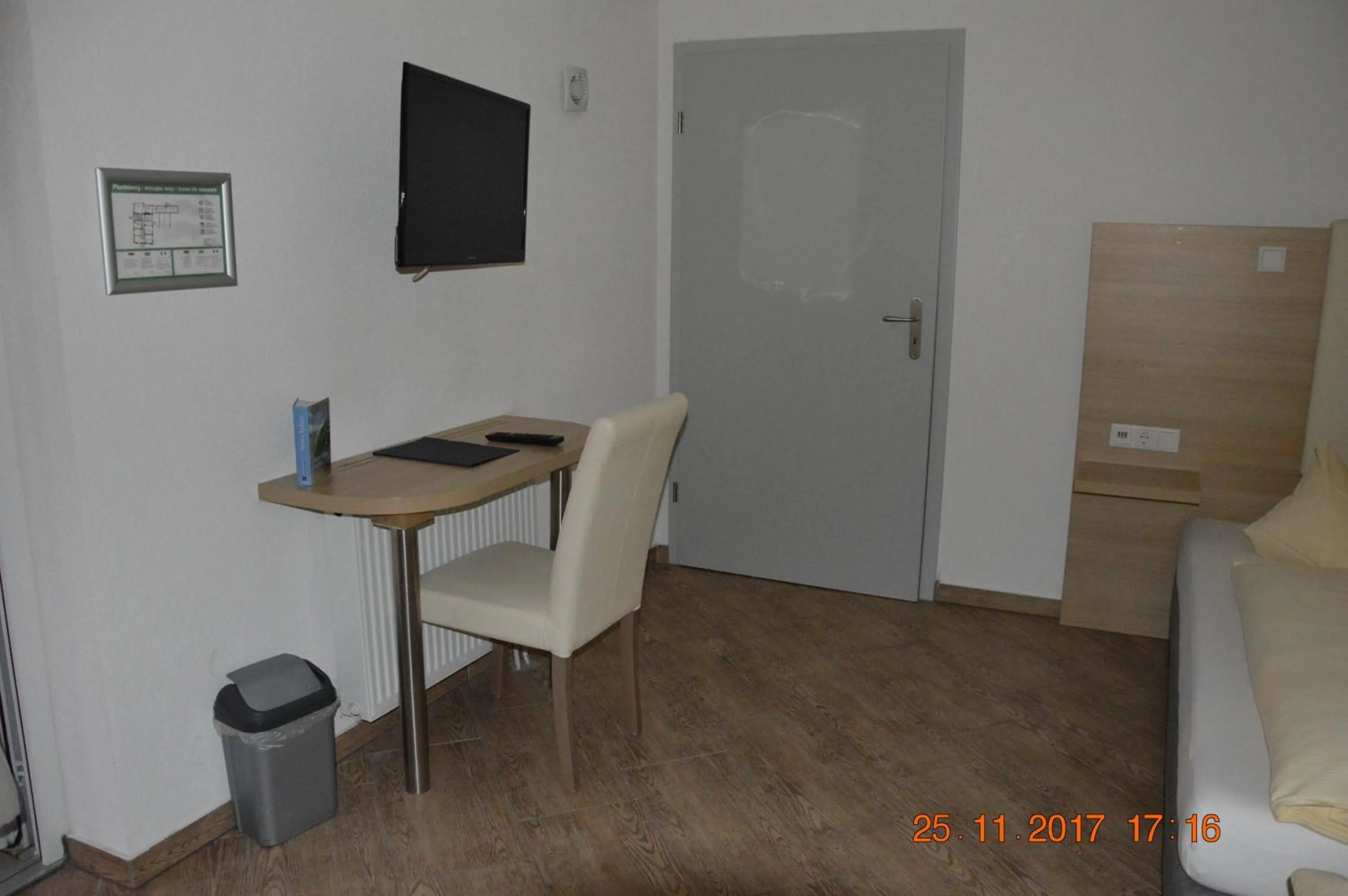 TV and multimedia in Hotel Mezzero