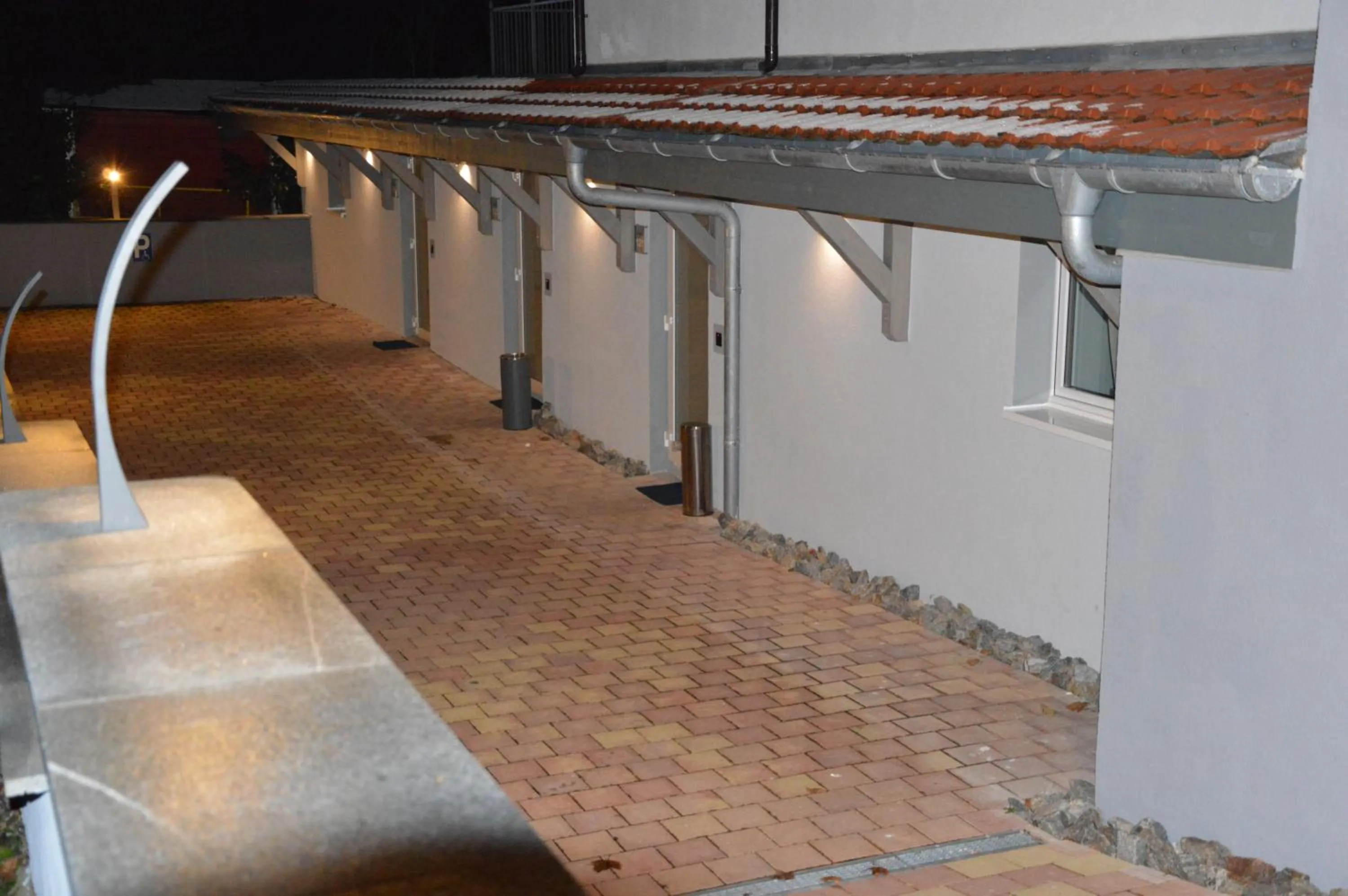 Night in Hotel Mezzero