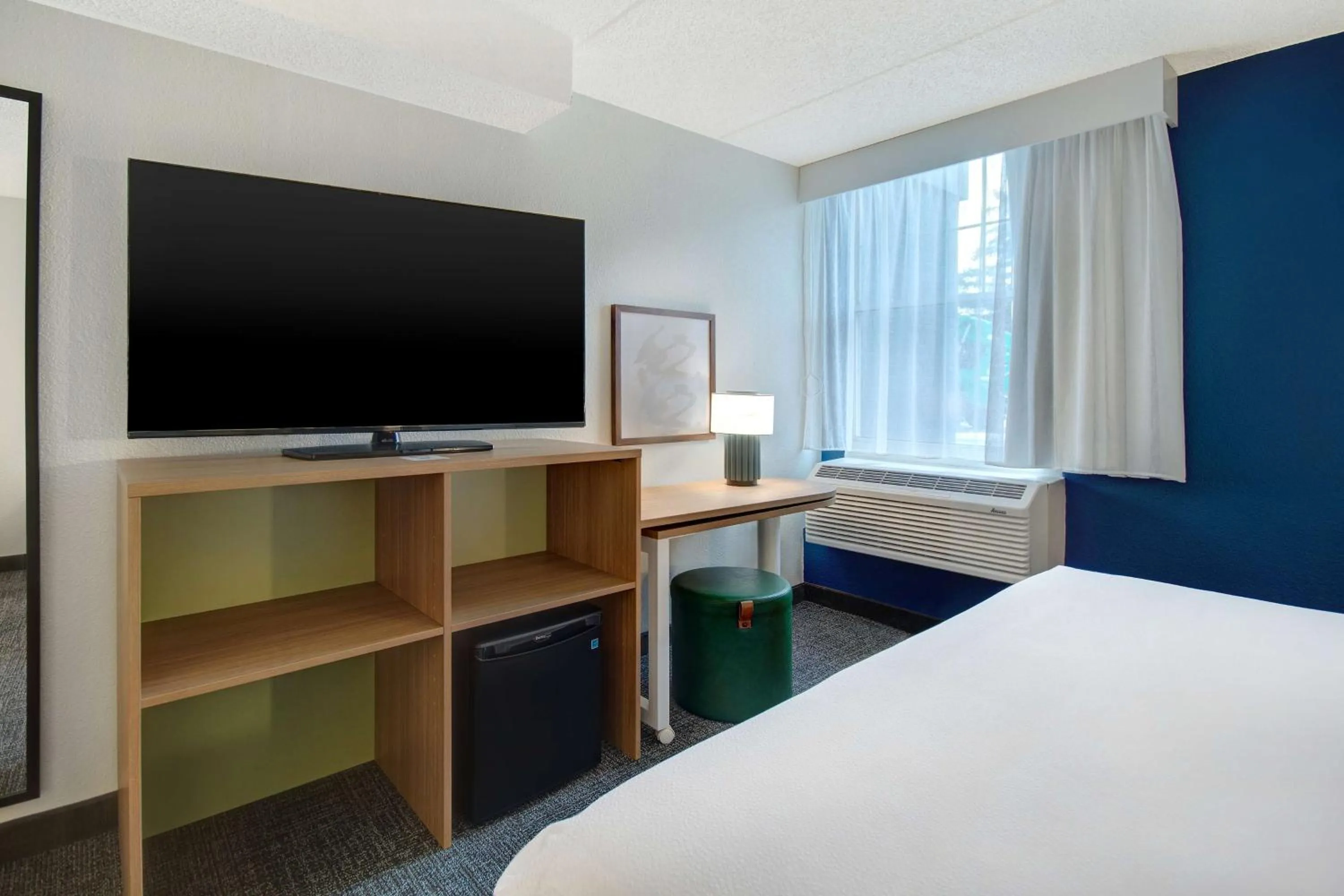 Bed in Spark By Hilton Rochester University Area