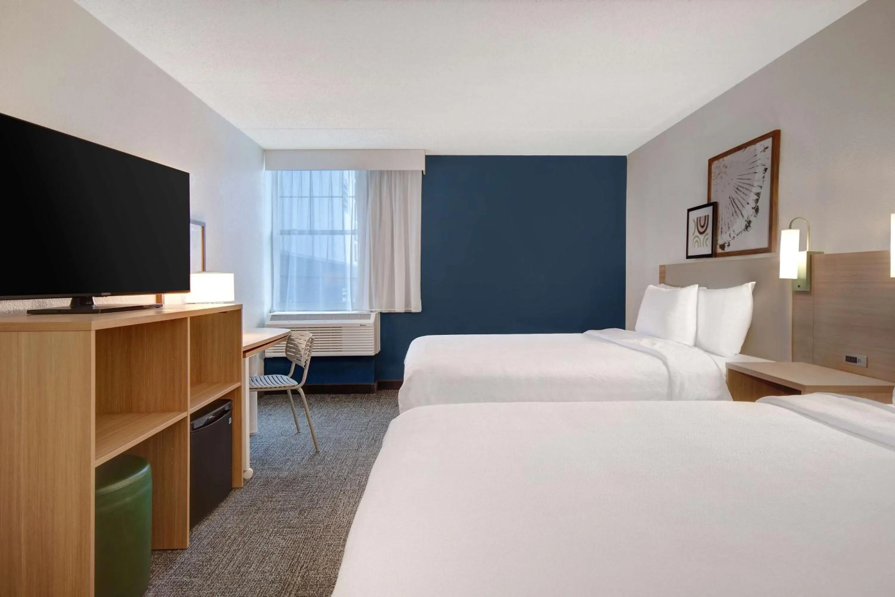 Bed in Spark By Hilton Rochester University Area