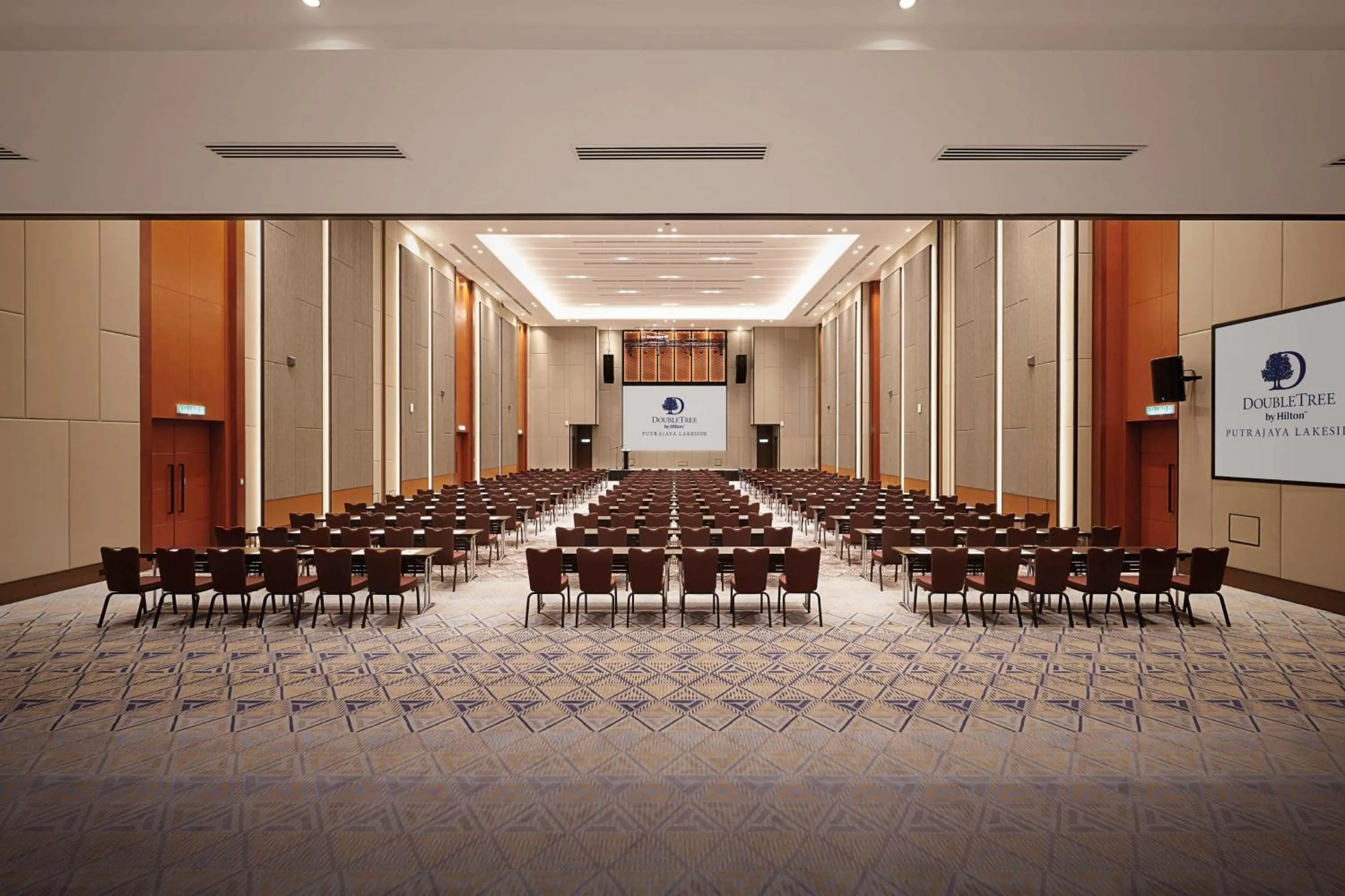 Meeting/conference room in DoubleTree by Hilton Putrajaya Lakeside
