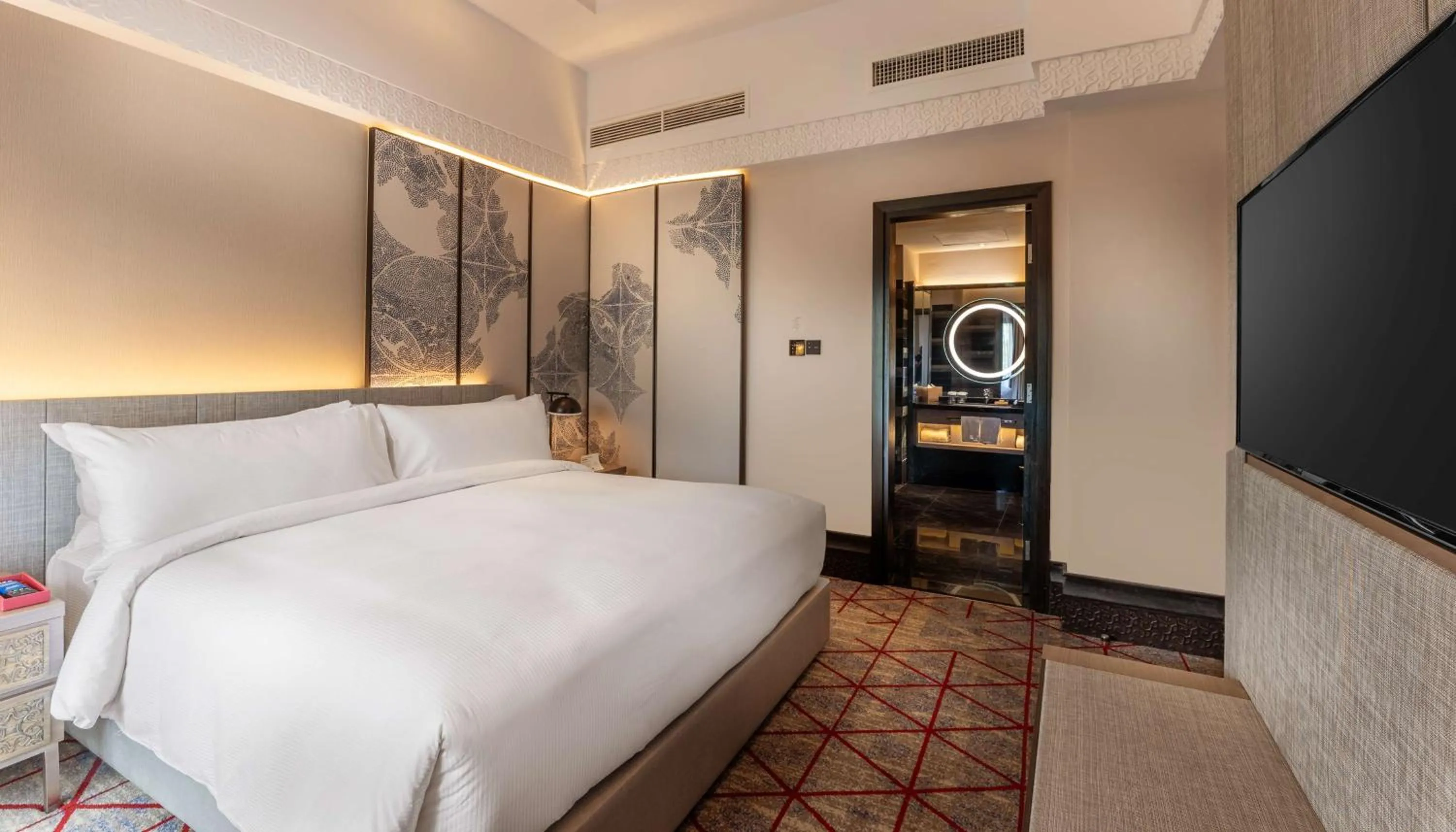 Bed in DoubleTree by Hilton Putrajaya Lakeside