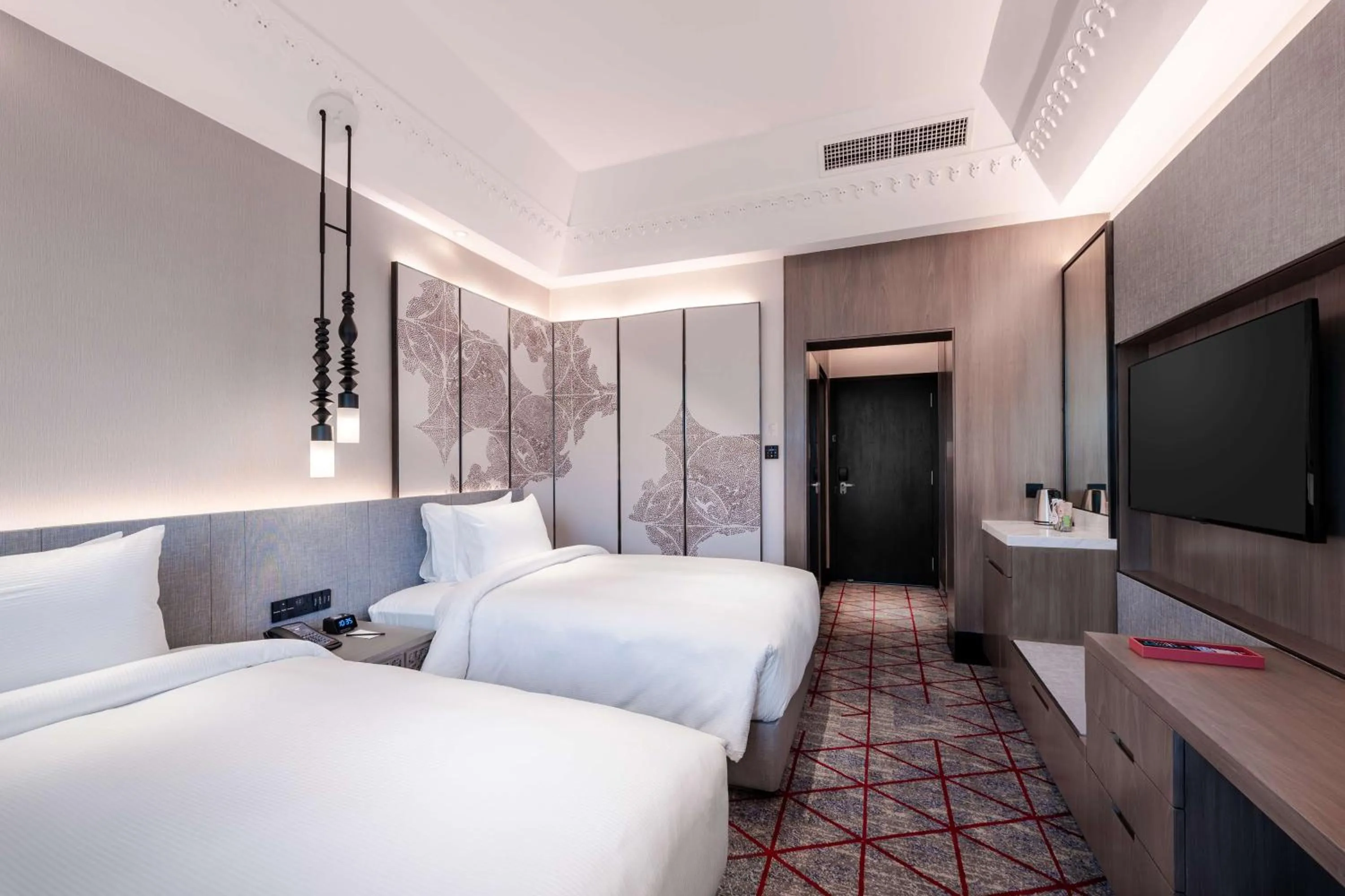 Bed in DoubleTree by Hilton Putrajaya Lakeside