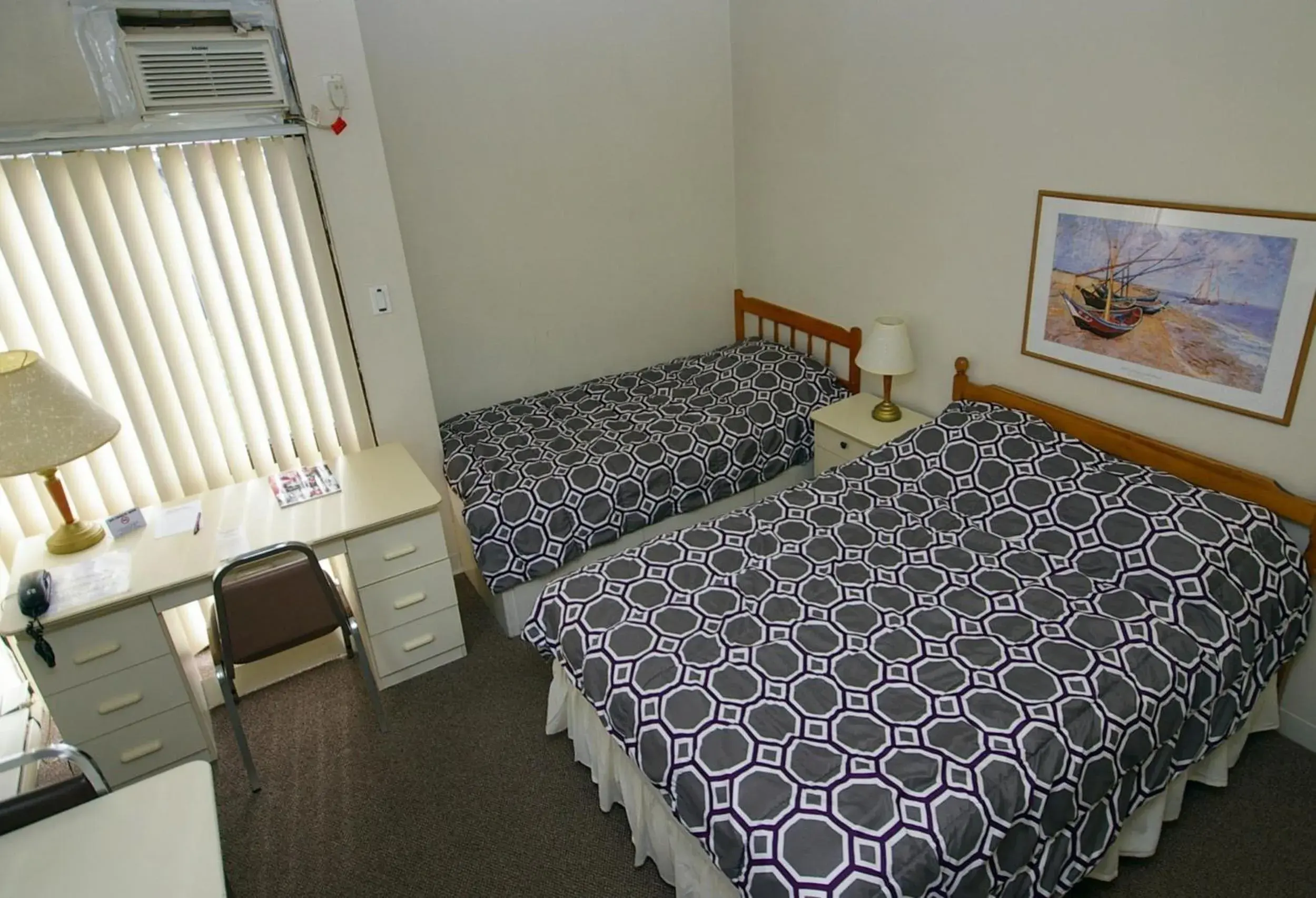 Bed in The Alexandra Hotel Bed in The Alexandra Hotel