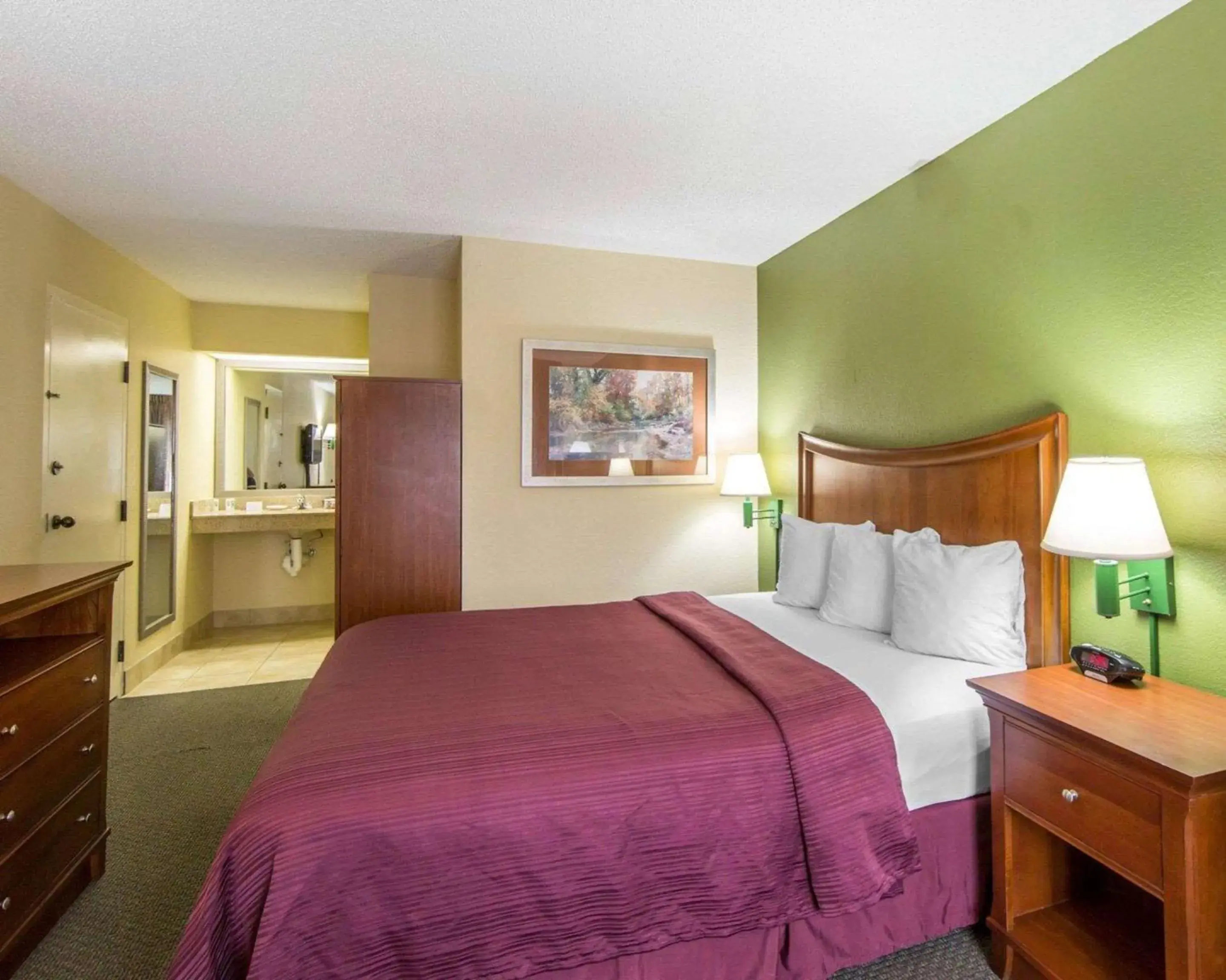 Photo of the whole room, Bed in Quality Inn Merchants Drive Photo of the whole room, Bed in Quality Inn Merchants Drive