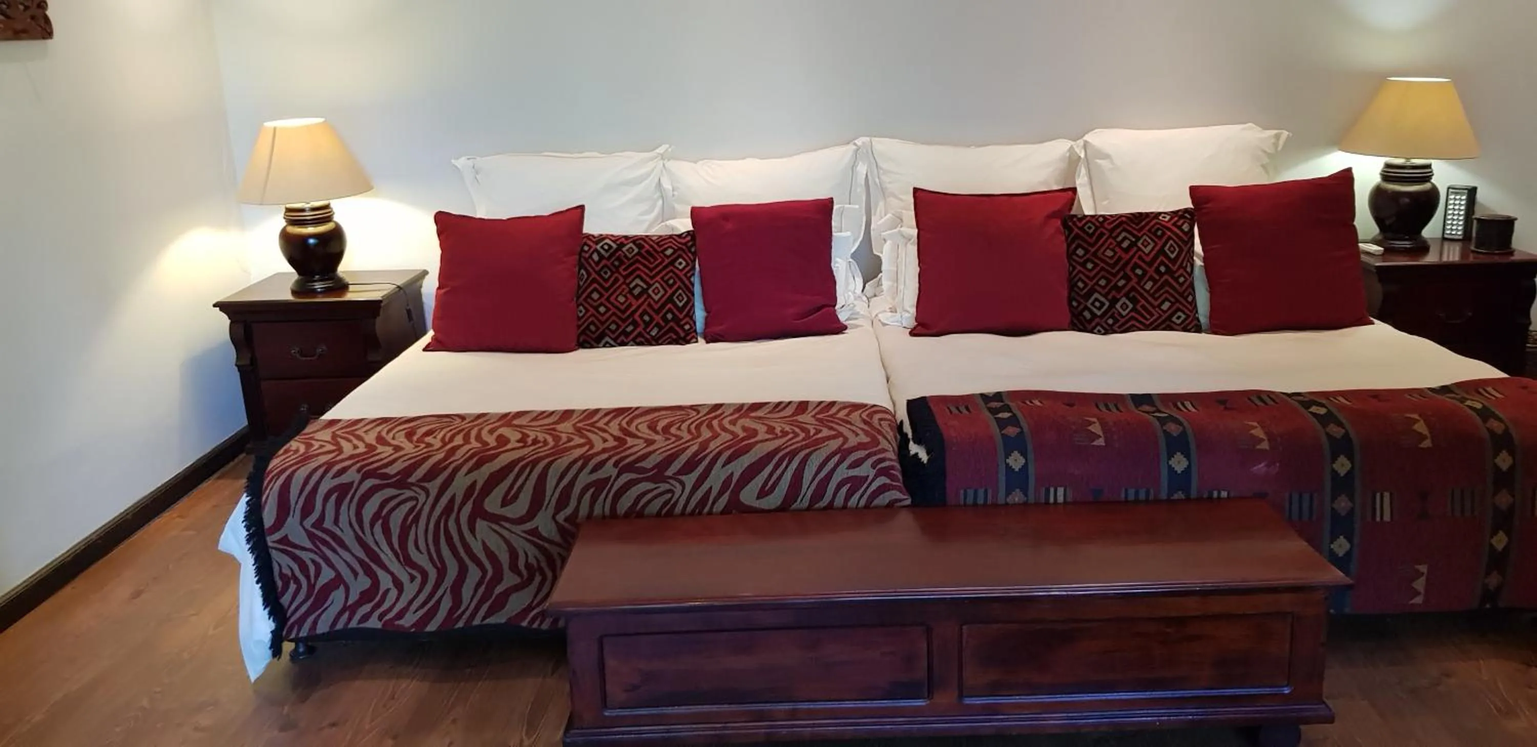 Bed in Tuskers Bush Lodge B&B