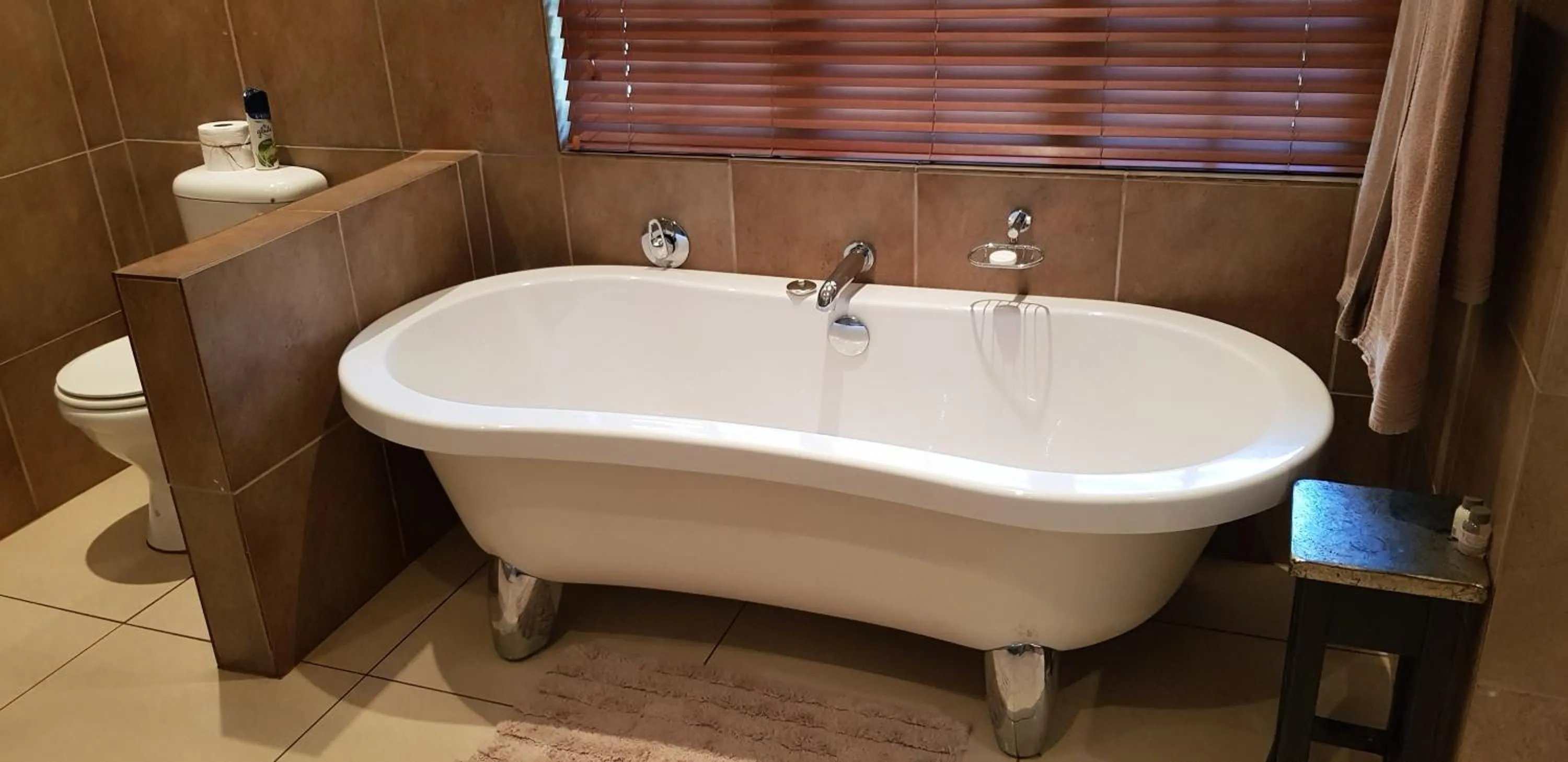 Tuskers Bush Lodge B&B
