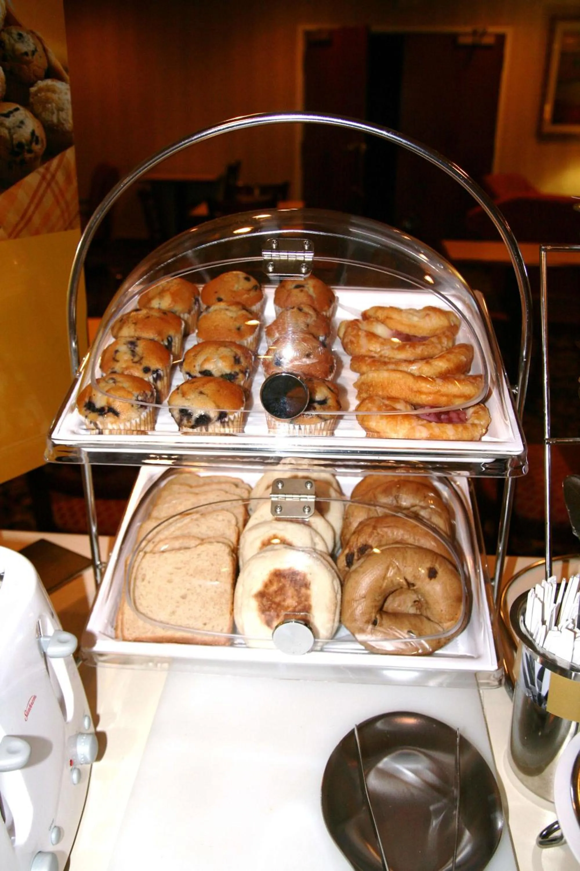 Breakfast in Hampton Inn Adel