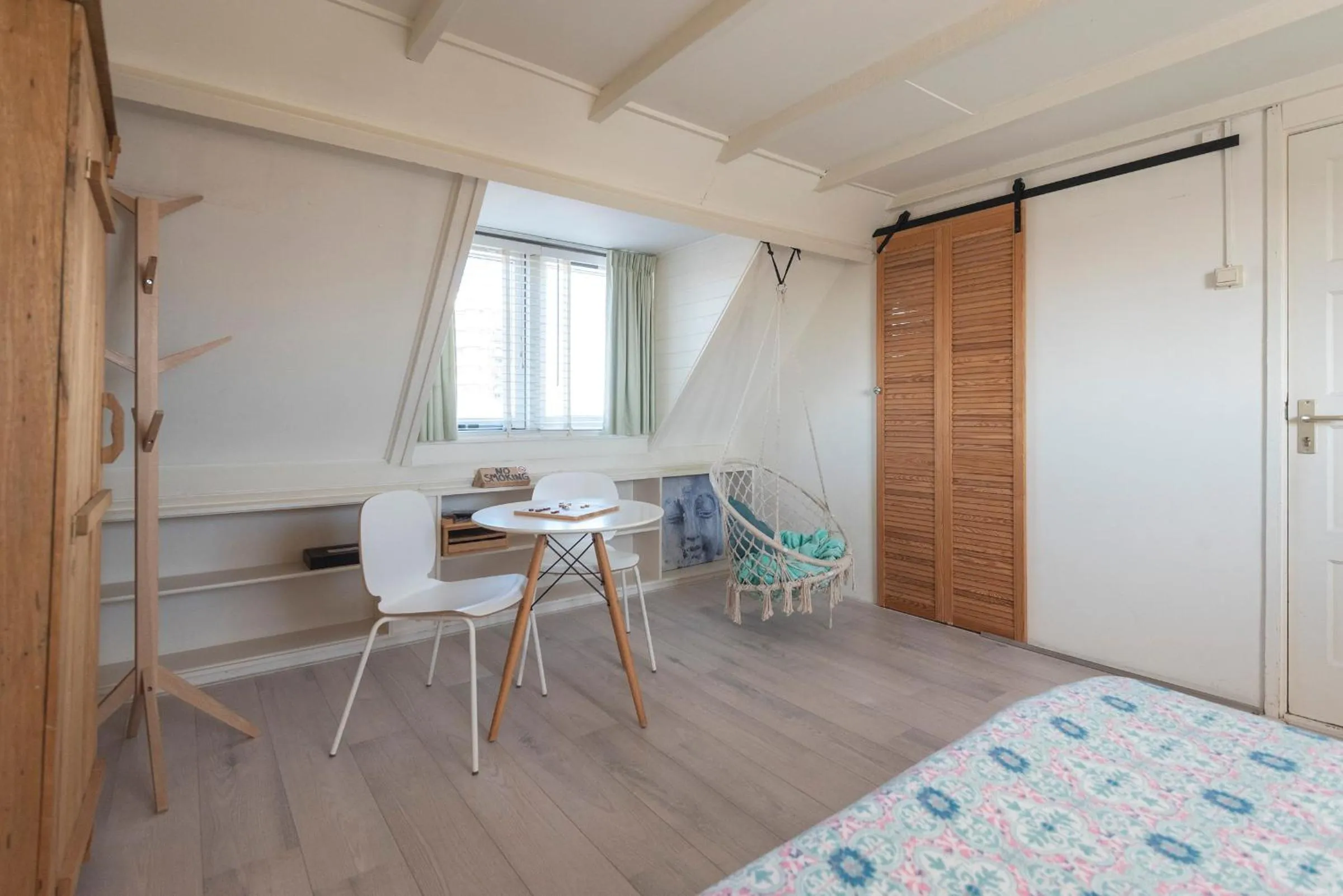 Bed in B&B Little Miss Sunshine