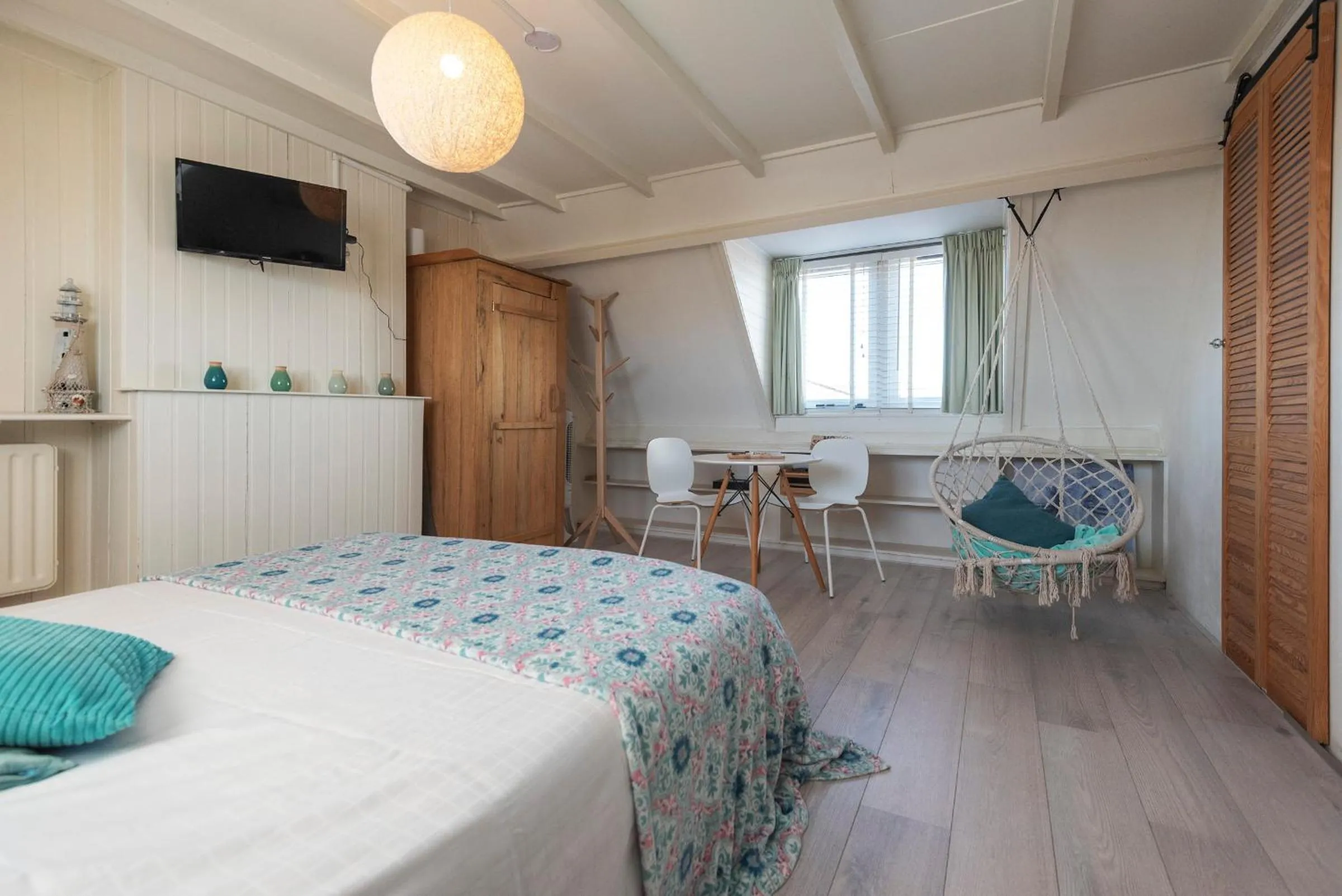 Bed in B&B Little Miss Sunshine