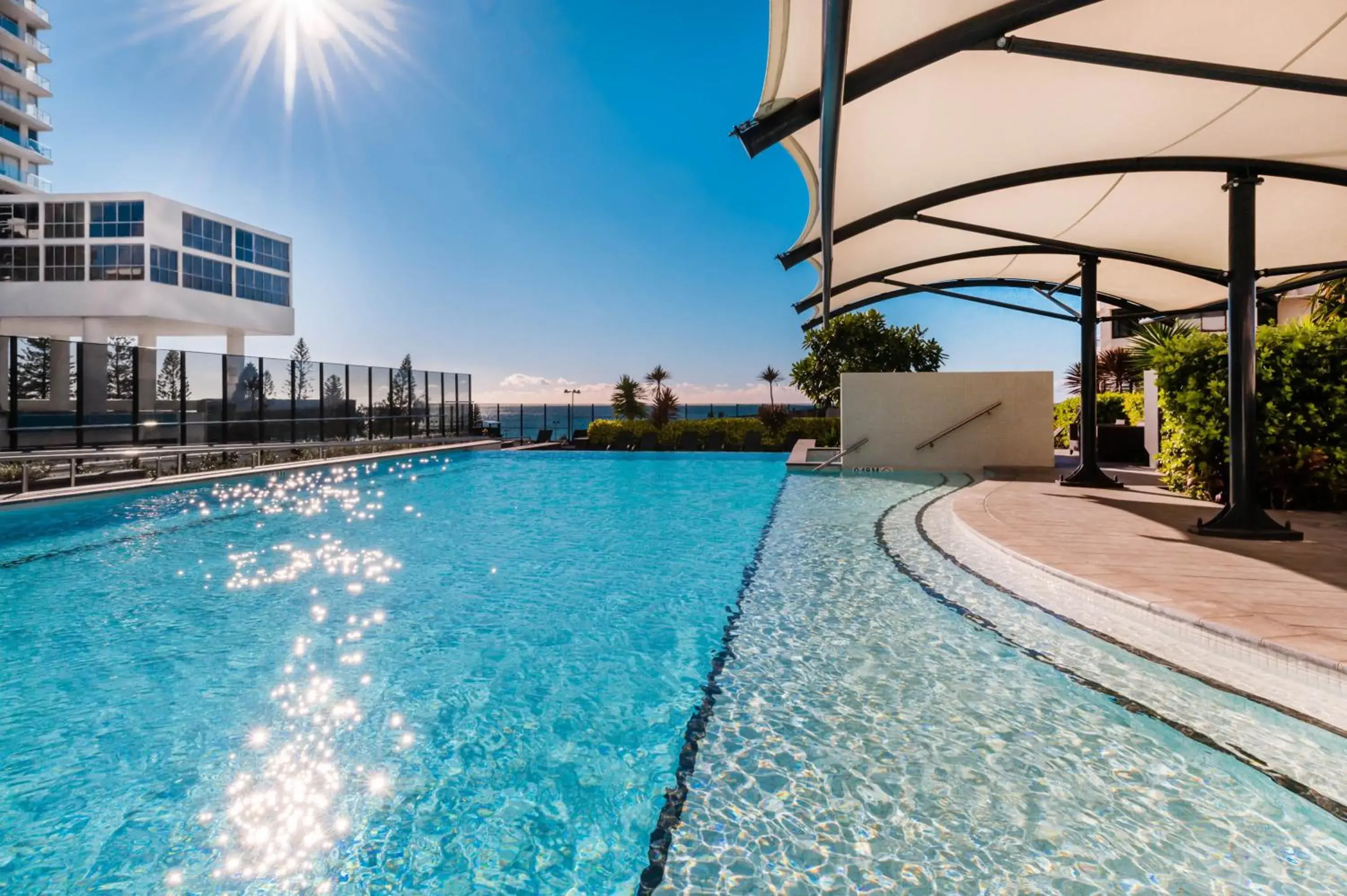 Swimming pool in Peppers Broadbeach Swimming pool in Peppers Broadbeach
