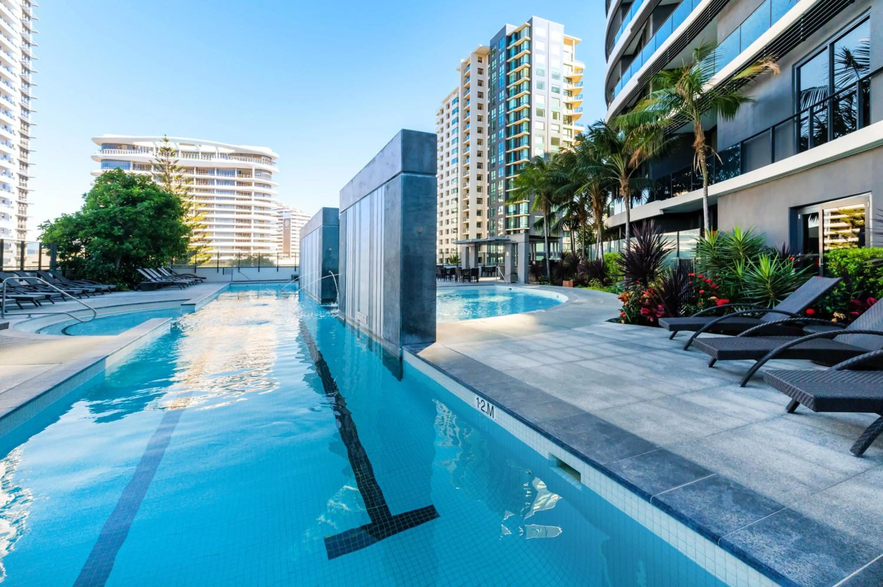 Swimming pool in Peppers Broadbeach