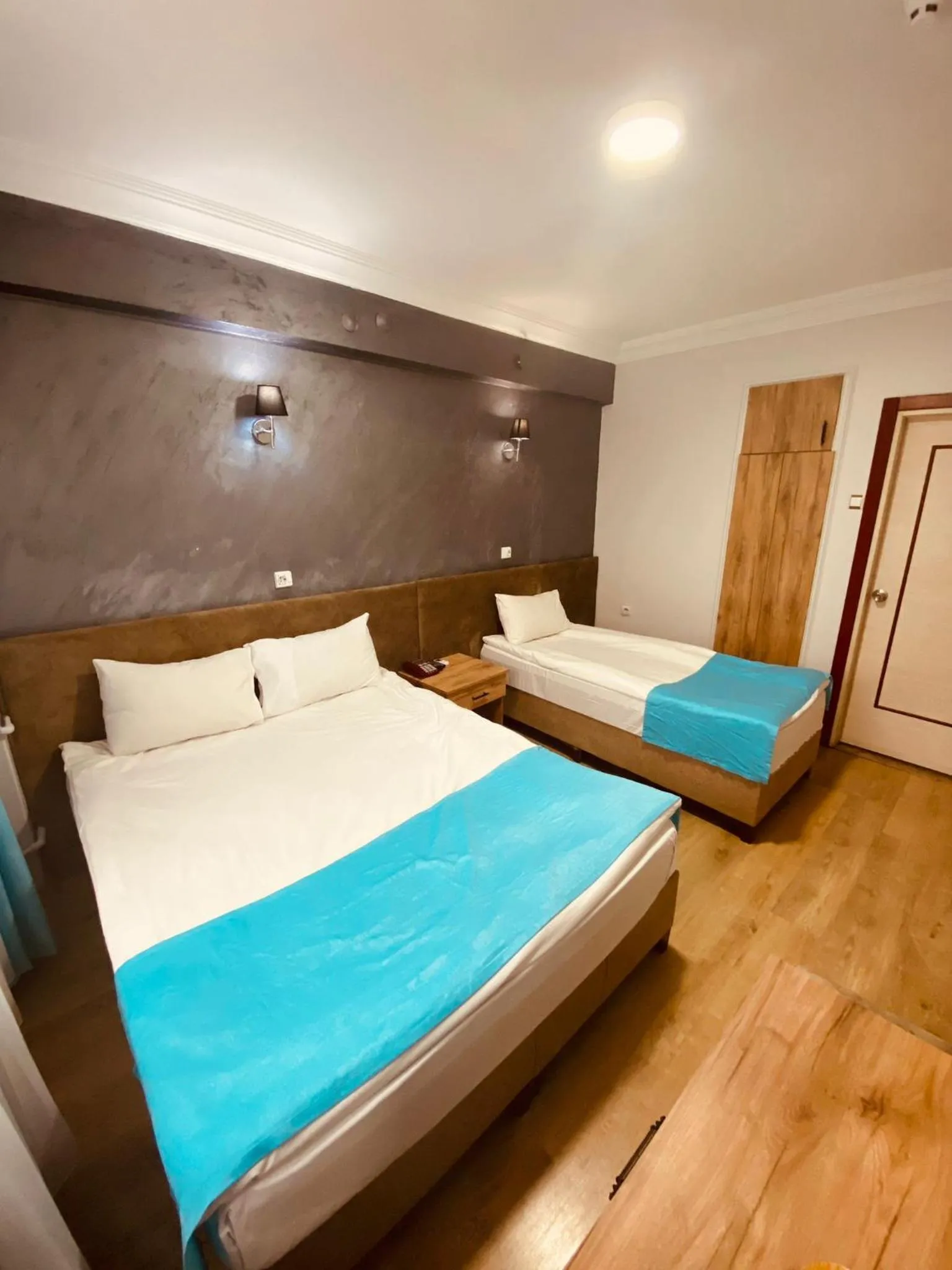 Photo of the whole room, Bed in Malkoç Hotel