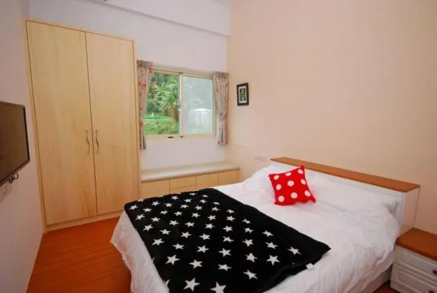 Bed in The house behind stream