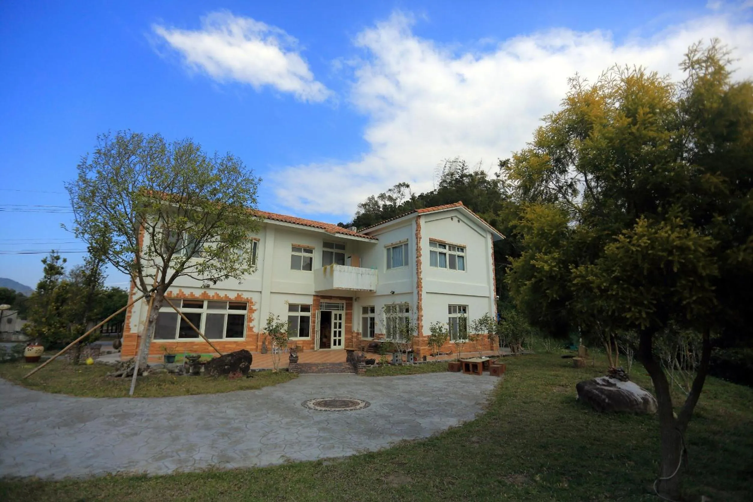 The house behind stream