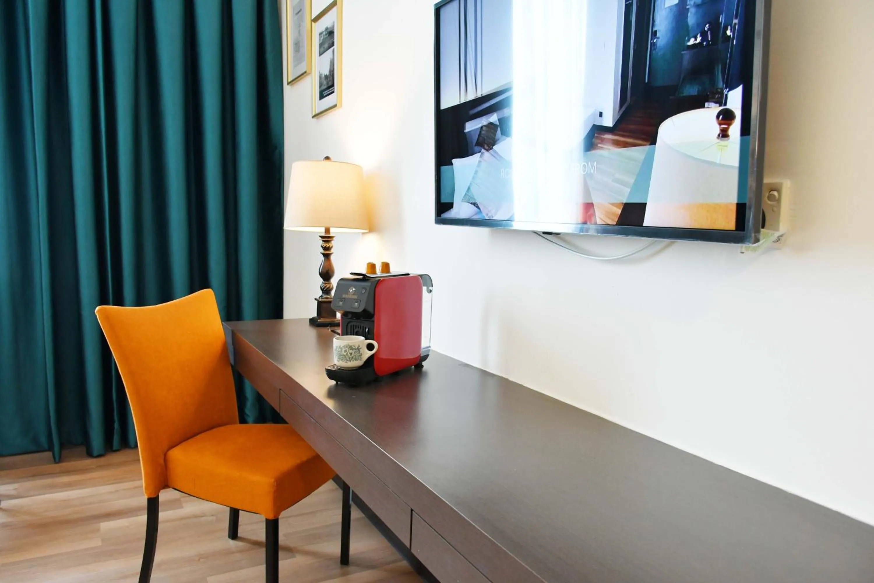 Premiere Hotel - Complimentary Shuttle to Klang Wholesale Market